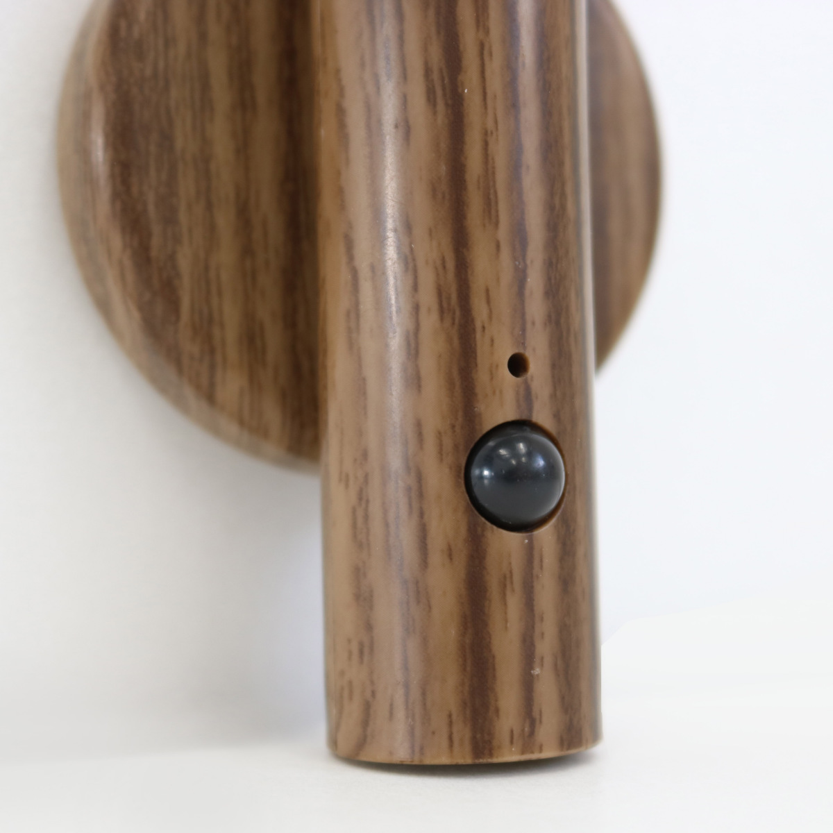 センサーライト USB充電 人感センサー 明暗センサー 木目調 スティックライト ( 照明 ライト マグネット 天然木 人感 室内 玄関 寝室 夜間照明 ウッド調 USB充電式 LED クローゼットライト LEDライト 小型 懐中電灯 2モード点灯 )