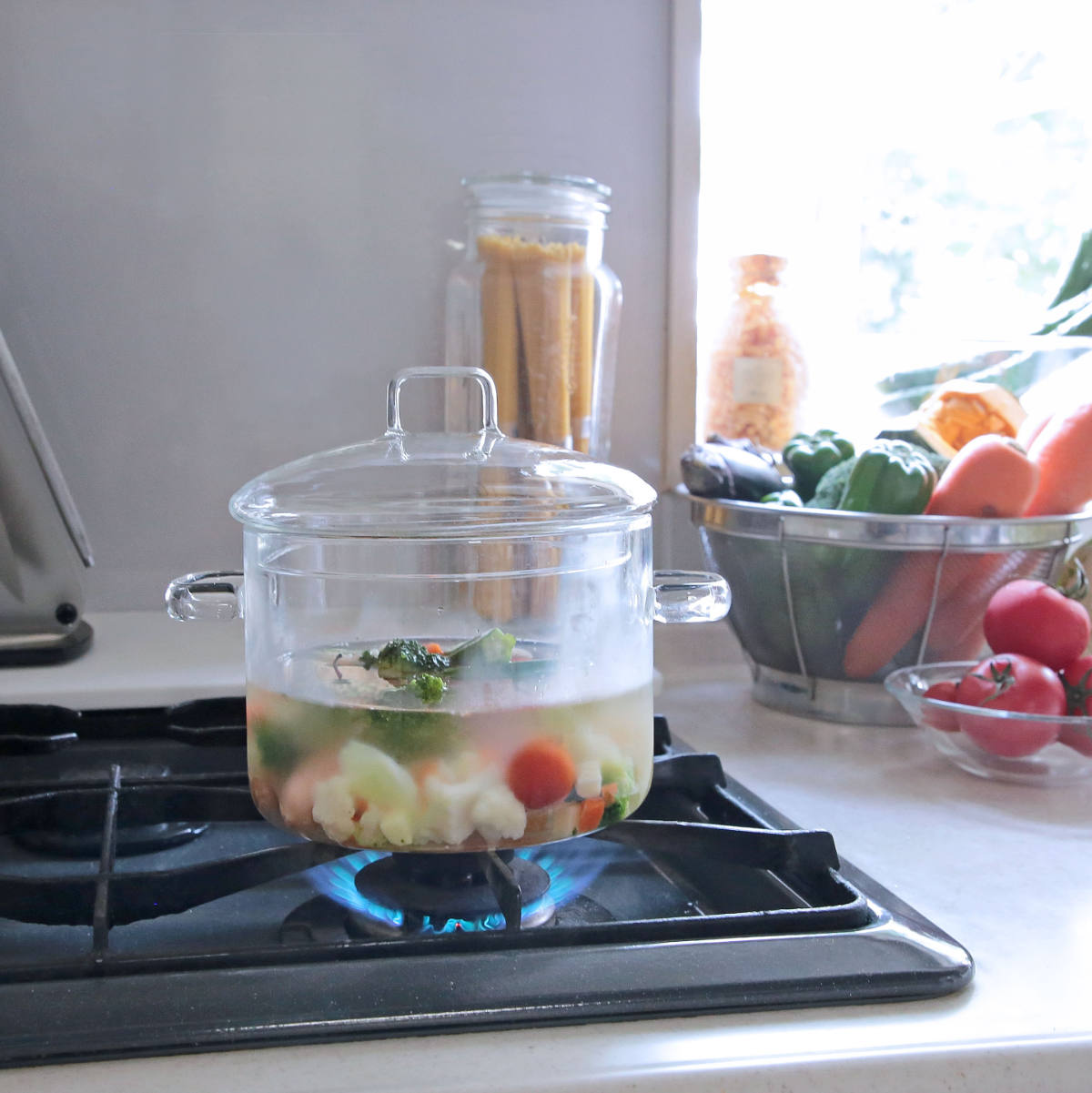 耐熱ガラス両手鍋1.9L ( 両手鍋 ガス火 直火 ガラス製 電子レンジ対応 オーブン対応 ガラス鍋 耐熱ガラス 鍋 なべ 両手なべ ガス火対応 直火対応 電子レンジ調理器 レンジ用鍋 蓋付き おしゃれ )