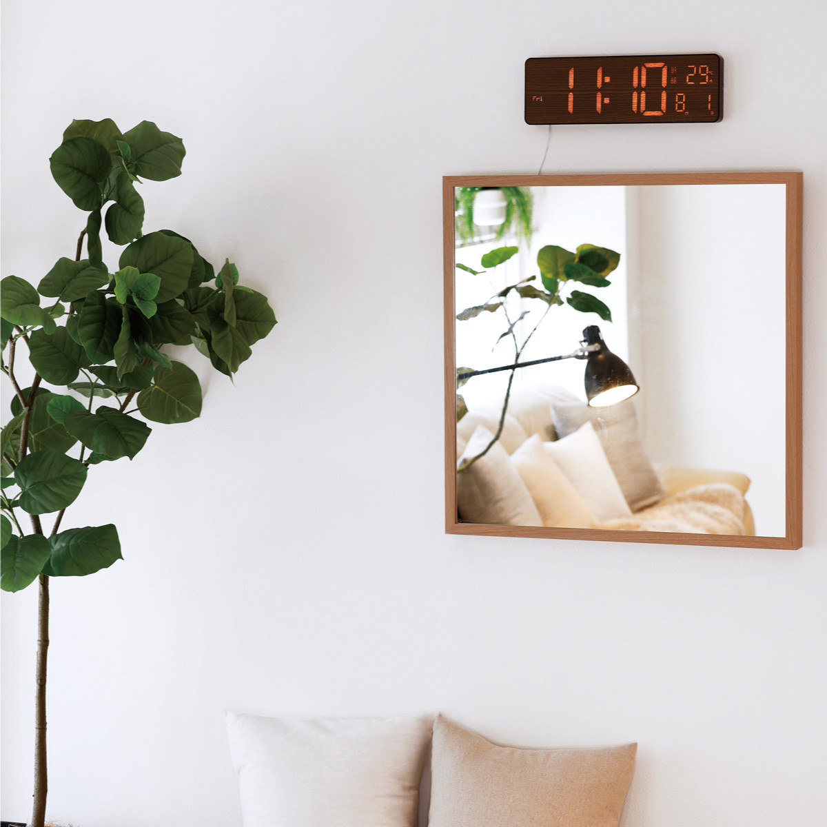 置き時計 LED Wi-Fi カレンダー機能付き 置き掛け兼用 SLOWER カミーノ 木目 ( 温度計 カレンダー USB LED時計 置き 掛け アラーム 輝度調節 自動調整 卓上時計 時計 とけい クロック 日付 曜日 温度 コンパクト おしゃれ ) 【ダークウッド】 ダークウッド
