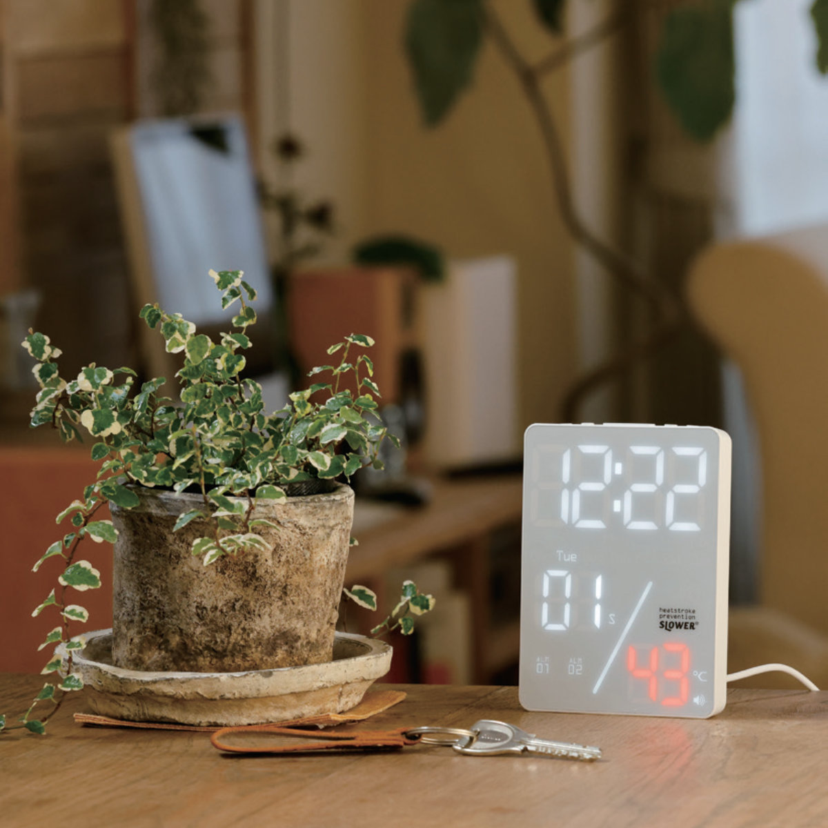 置き時計 LED デジタル時計 カレンダー機能付き 熱中症アラート機能付き 置き掛け兼用 SLOWER アズール ( 温度計 カレンダー USB LED時計 置き 掛け 輝度調節 卓上時計 日付 曜日 温度 コンパクト おしゃれ スヌーズ アラーム ) 【ブラック】 ブラック