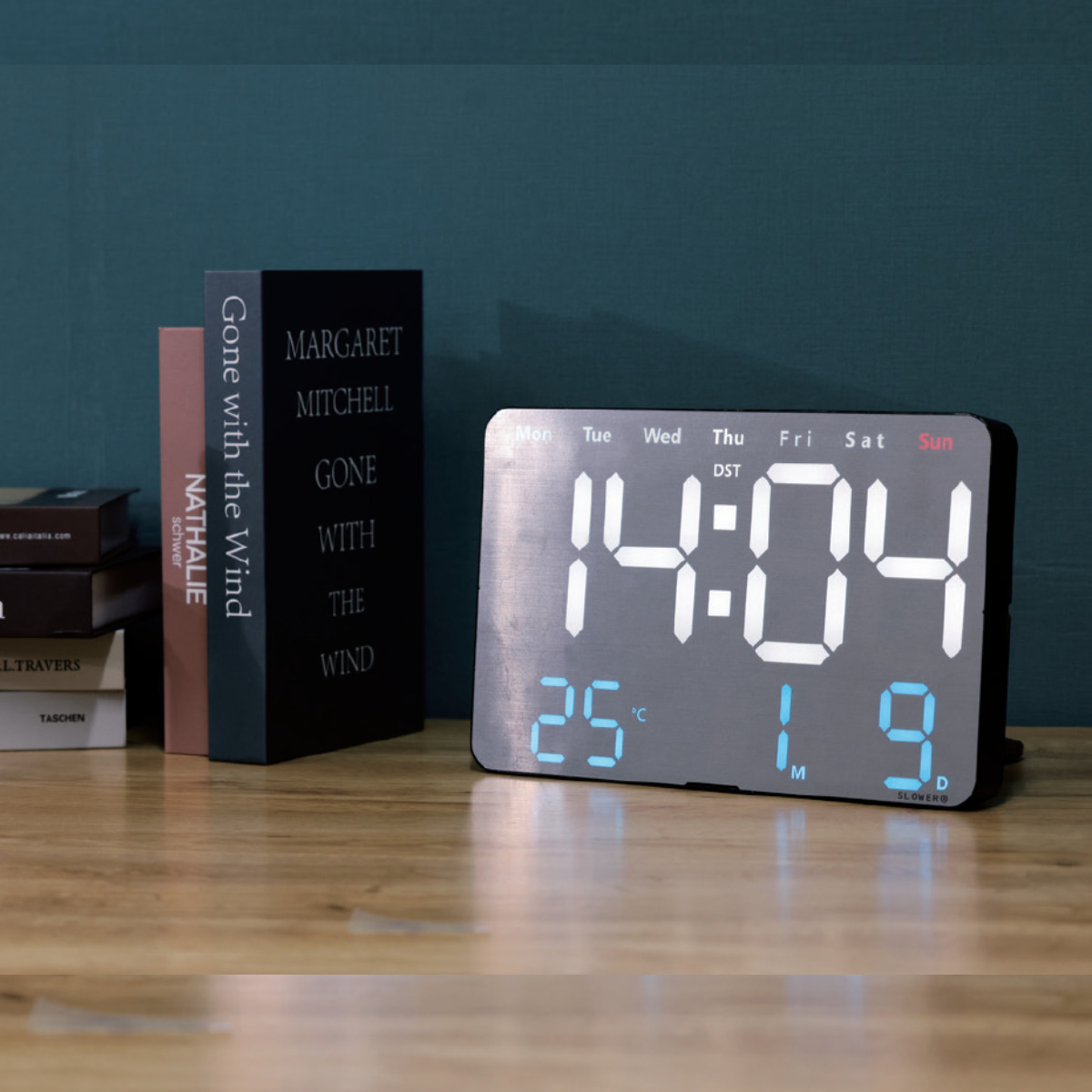 置き時計 LED デジタル時計 リモコン付き 置き掛け兼用 SLOWER ビエント アルミニウム ( 温度計 カレンダー USB LED時計 置き 掛け アラーム スヌーズ カウントダウン ストップウォッチ 輝度調整 曜日表示 おしゃれ )