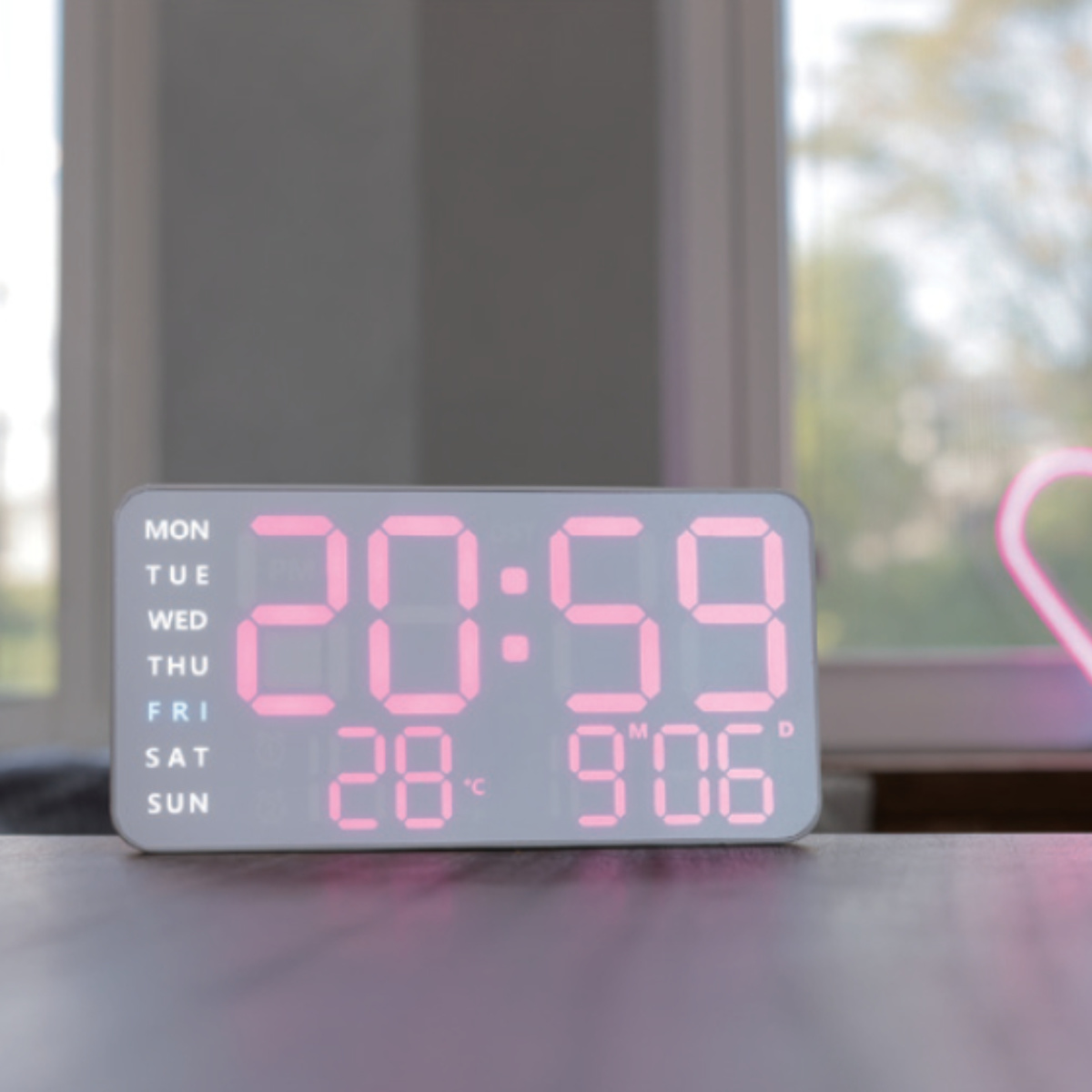 置き時計 LED デジタル時計 温度計付き 置き掛け兼用 SLOWER シエロ ( 温度計 カレンダー USB LED時計 置き 掛け アラーム スヌーズ カウントダウン 輝度調整 曜日表示 おしゃれ ) 【ホワイト×ホワイト】 ホワイト×ホワイト