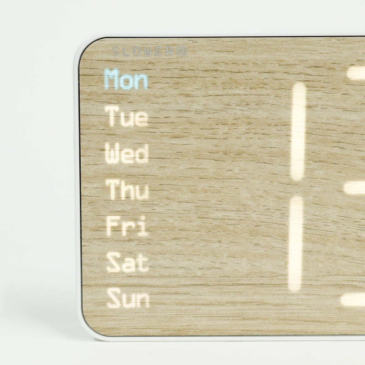 置き時計 LED デジタル時計 リモコン付き 置き掛け兼用 SLOWER リコ ウッド ( 温度計 カレンダー USB LED時計 置き 掛け 輝度調節 卓上時計 日付 曜日 温度 コンパクト おしゃれ スヌーズ アラーム 木目調 大画面 )