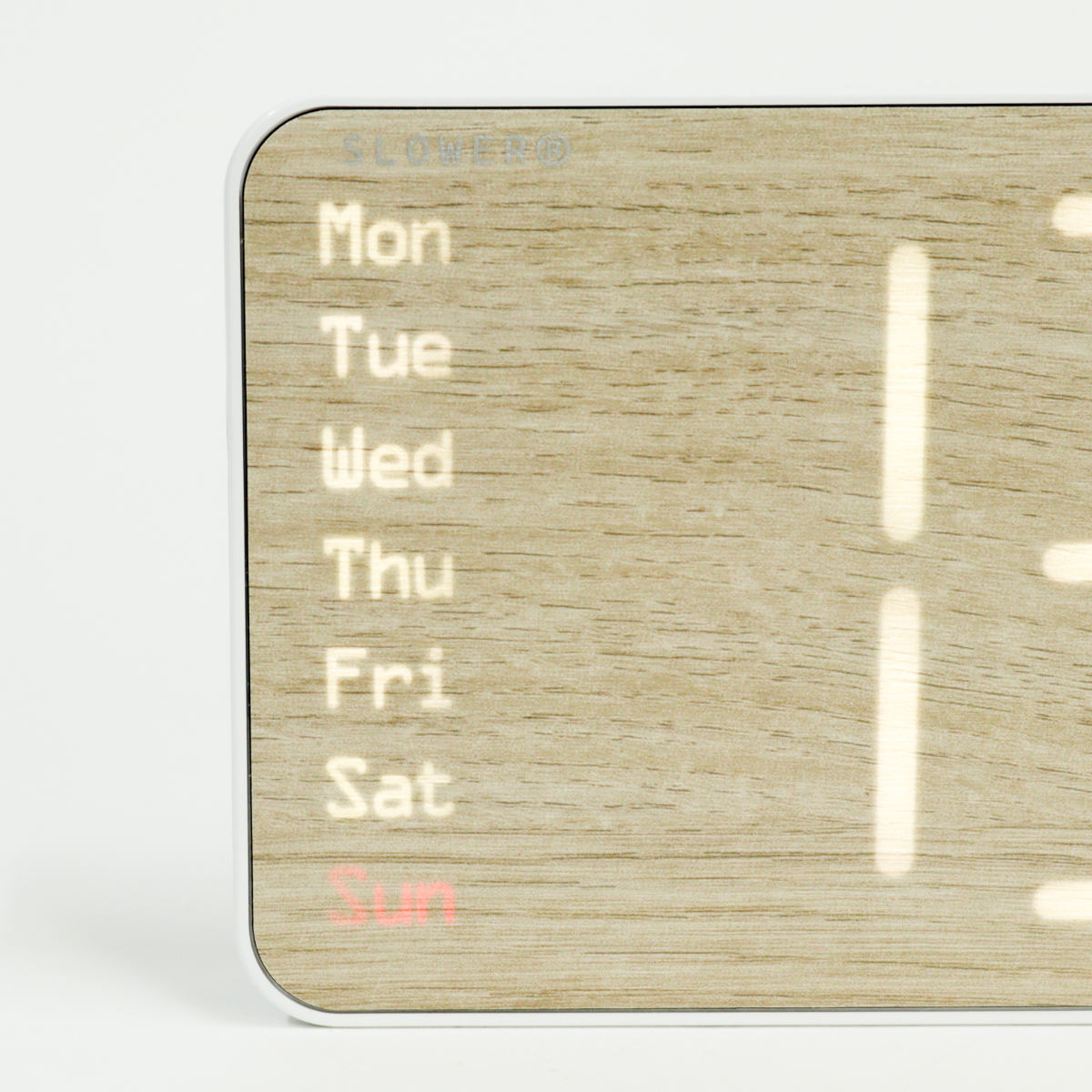 置き時計 LED デジタル時計 リモコン付き 置き掛け兼用 SLOWER リコ ウッド ( 温度計 カレンダー USB LED時計 置き 掛け 輝度調節 卓上時計 日付 曜日 温度 コンパクト おしゃれ スヌーズ アラーム 木目調 大画面 )