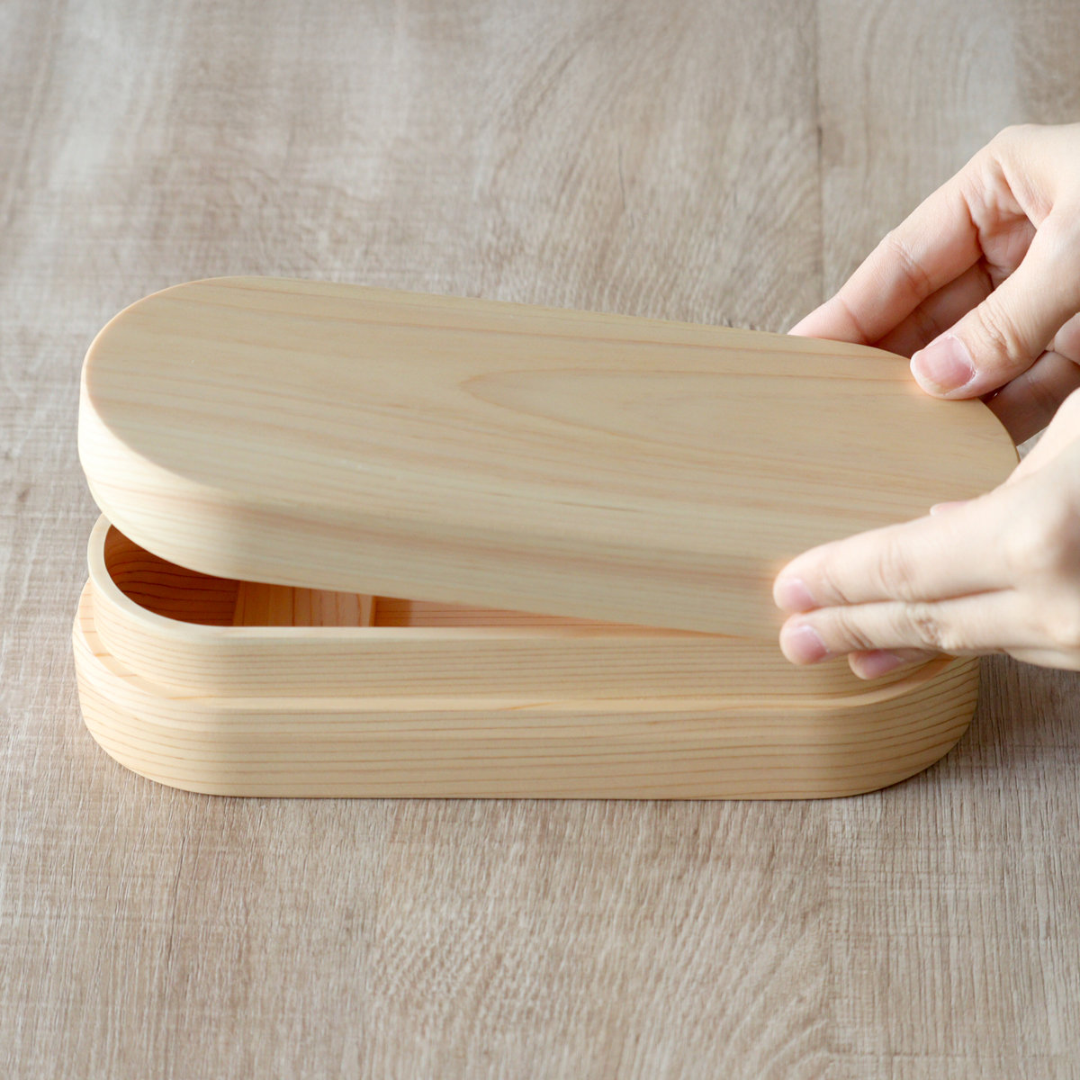 くり抜き弁当箱 1段 720ml 紀州桧弁当箱 type 3 ナチュラル ( 弁当 食洗機対応 天然木 紀州桧 一段 おしゃれ 仕切り付き 日本製 食洗機OK お弁当 木 木製 くりぬき ランチボックス シンプル 和風 お弁当箱 弁当箱 )