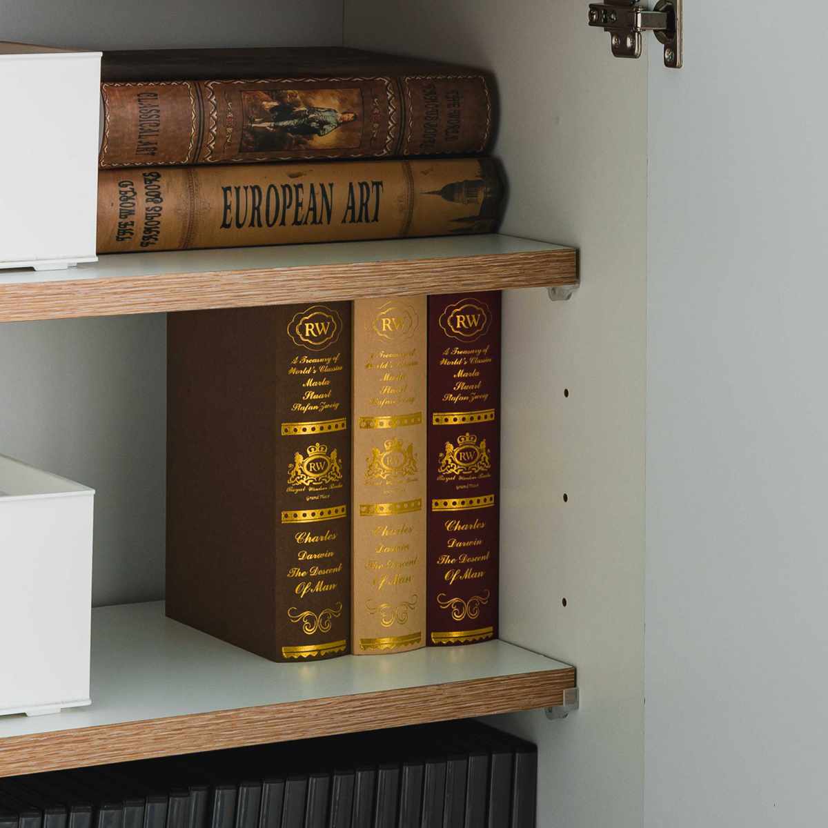 キャビネット 幅80cm 北欧モダン 可動棚 日本製 完成品 ( 棚 ラック 収納 本棚 ディスプレイ グレージュ リビングボード 食器棚 飾り棚 シェルフ 扉収納 配線穴 )