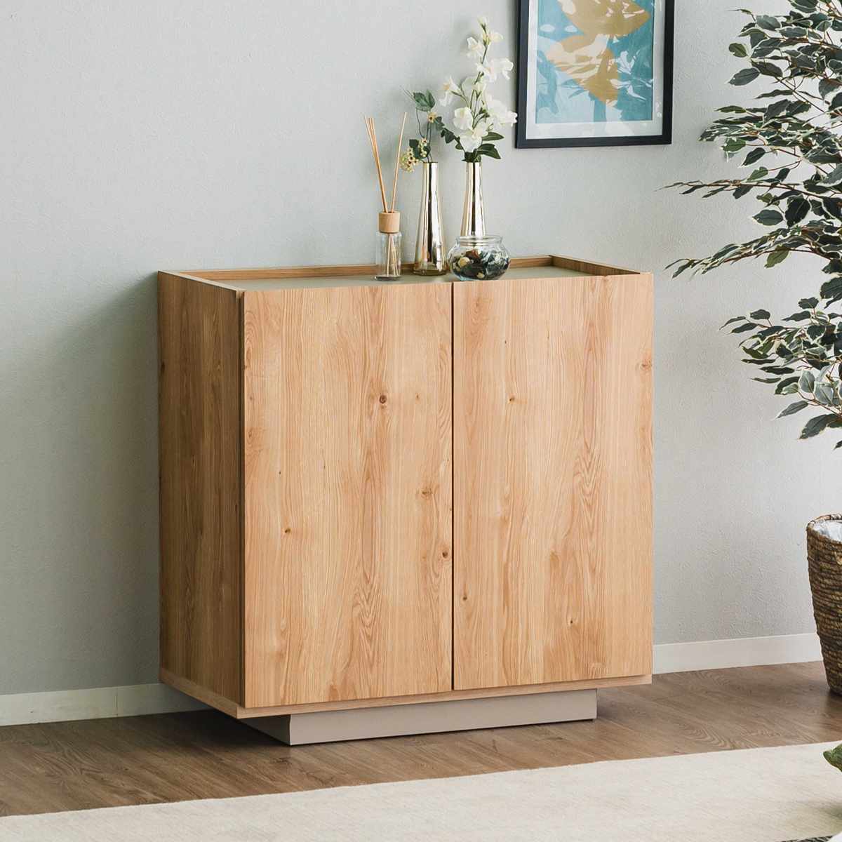 キャビネット 幅80cm 北欧モダン 可動棚 日本製 完成品 ( 棚 ラック 収納 本棚 ディスプレイ グレージュ リビングボード 食器棚 飾り棚 シェルフ 扉収納 配線穴 )