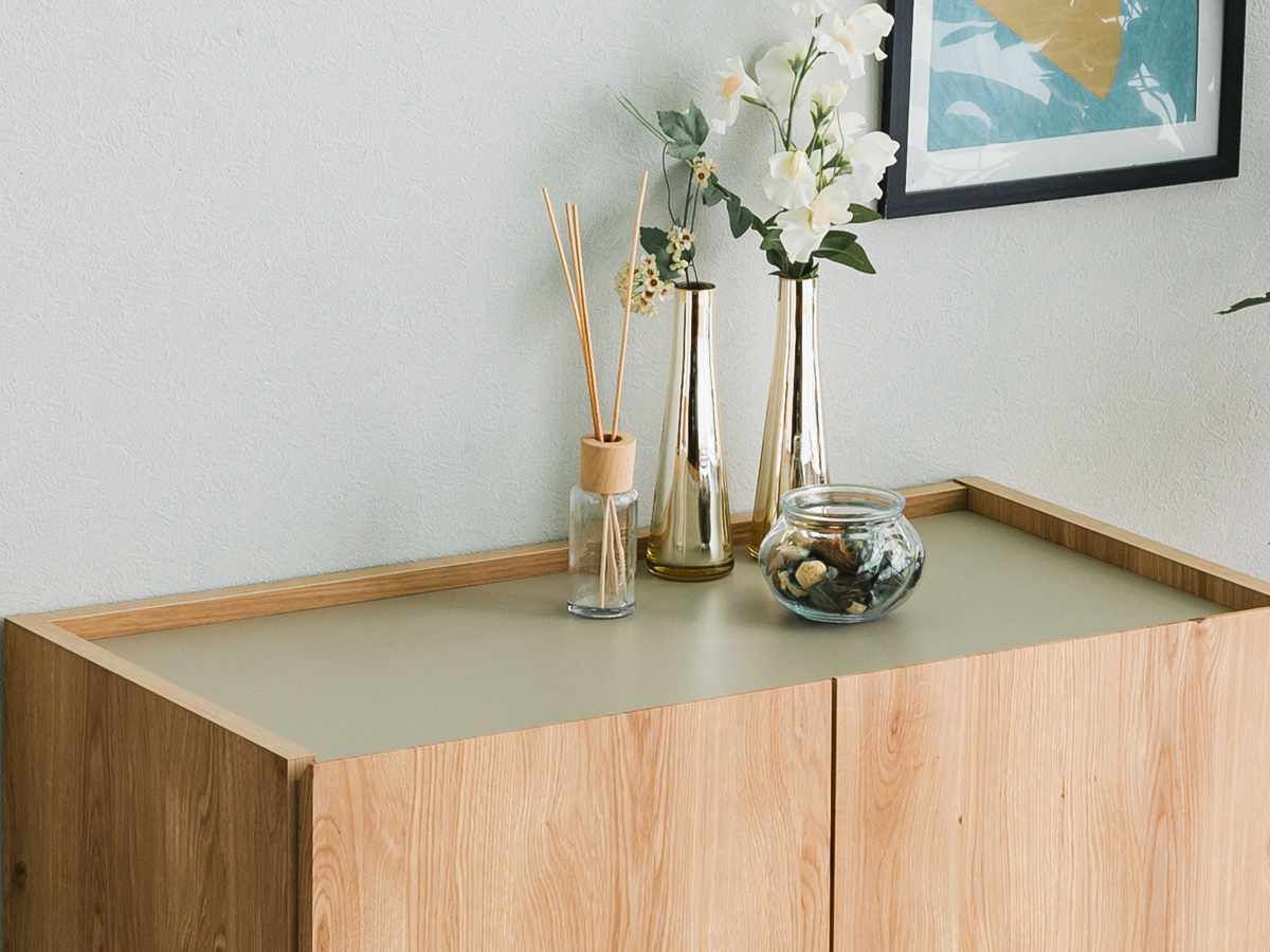 キャビネット 幅80cm 北欧モダン 可動棚 日本製 完成品 ( 棚 ラック 収納 本棚 ディスプレイ グレージュ リビングボード 食器棚 飾り棚 シェルフ 扉収納 配線穴 )