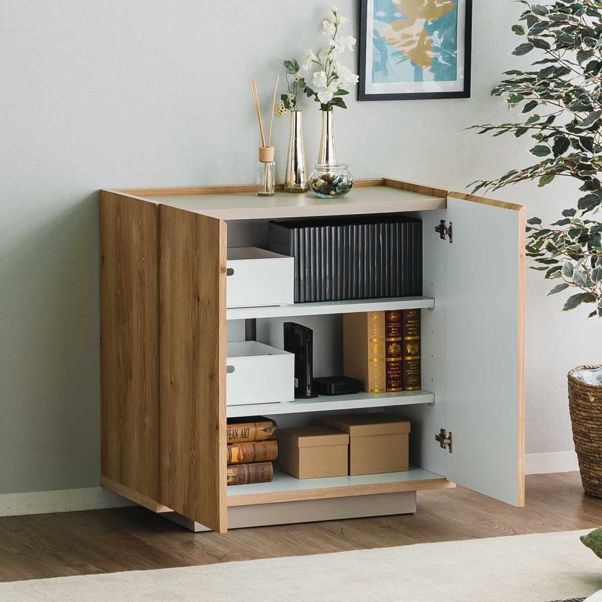 キャビネット 幅80cm 北欧モダン 可動棚 日本製 完成品 ( 棚 ラック 収納 本棚 ディスプレイ グレージュ リビングボード 食器棚 飾り棚 シェルフ 扉収納 配線穴 )