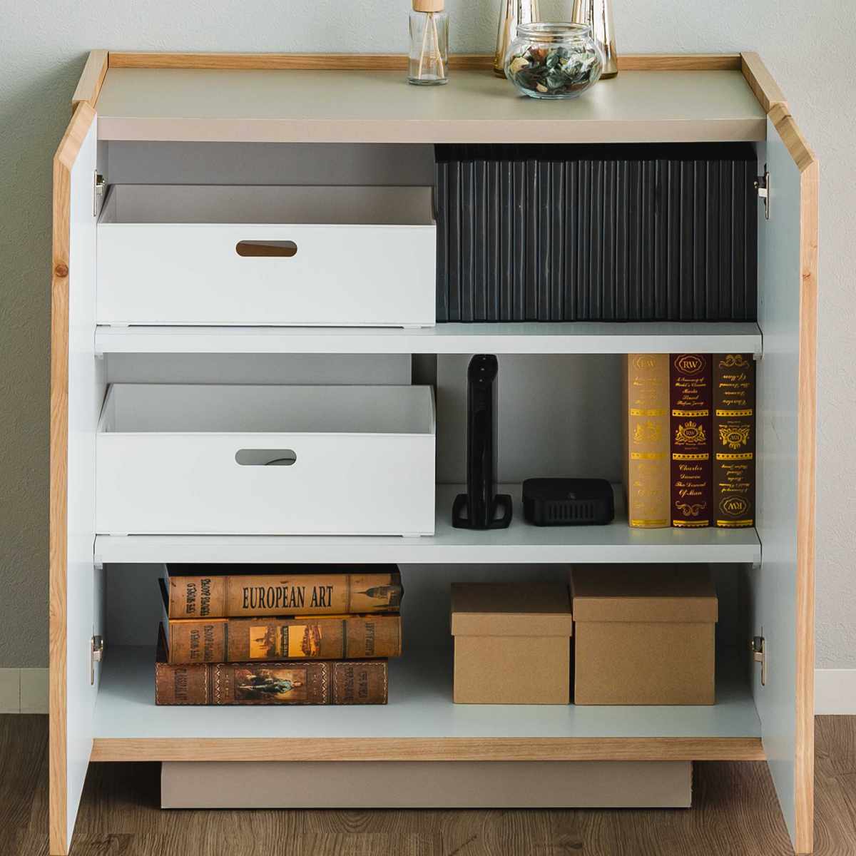 キャビネット 幅80cm 北欧モダン 可動棚 日本製 完成品 ( 棚 ラック 収納 本棚 ディスプレイ グレージュ リビングボード 食器棚 飾り棚 シェルフ 扉収納 配線穴 )