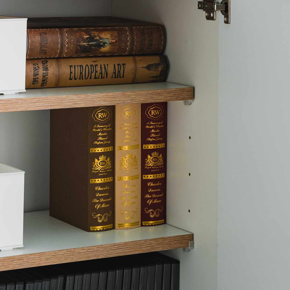 キャビネット 幅150cm 北欧モダン 可動棚 日本製 完成品 ( 棚 ラック 収納 本棚 ディスプレイ グレージュ リビングボード 食器棚 飾り棚 シェルフ 扉収納 配線穴 )