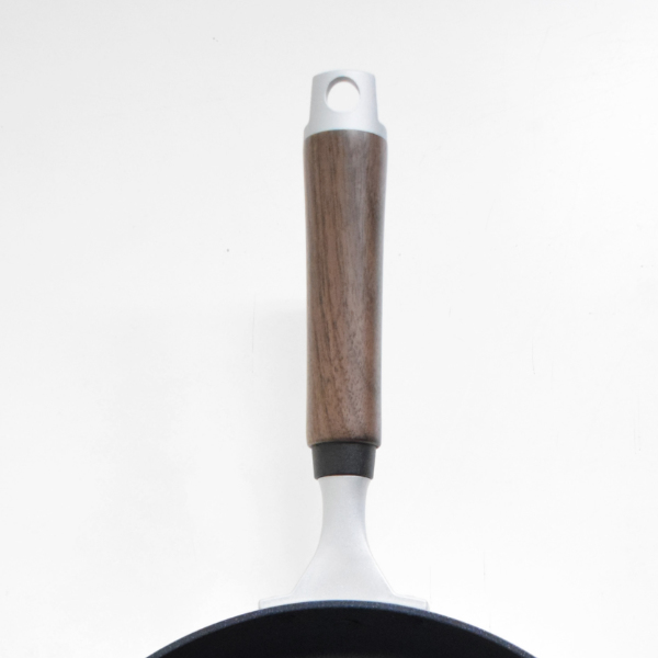 フライパン 18cm ガス火専用 日本製 楓雅 フーガ フッ素加工 軽量 ( 金属ヘラ対応 18センチ 浅型フライパン 浅型パン ガス火対応 ウルシヤマ テフロンプラチナプラス加工 広い 深い 軽い アルミフライパン アルミ製 )