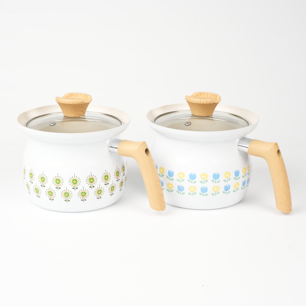 マルチポット 2.5L IH対応 吹きこぼれにくいマルチポット ( 片手鍋 ガス火対応 なべ ポット ふっ素加工 フッ素加工 軽い 鍋 万能鍋 マルチ鍋 アルミ鍋 天ぷら鍋 注ぎ口付き アルミポット 湯沸かし ミルクパン 2.5リットル ホワイト ) 【チューリップ】 チューリップ