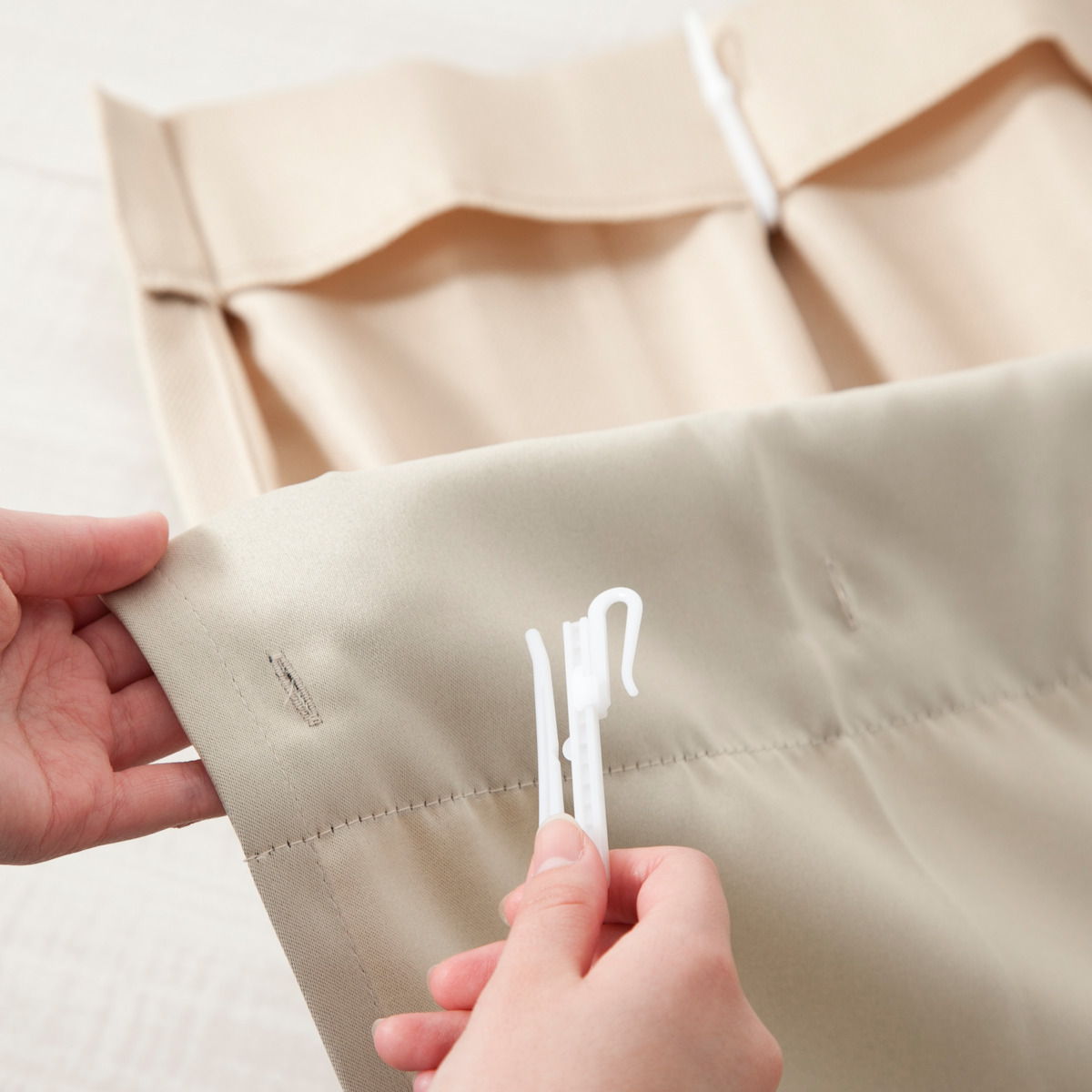 後付けカーテン 1級遮光 裏地 ライナー ウォッシャブル 幅105cm×丈192cm 1枚 ( カーテン 既製品 洗える 遮光カーテン 1級 遮光 後付け 洗えるカーテン カーテンライナー 遮光ライナー 断熱カーテン 取り付け簡単 掃き出し窓 )