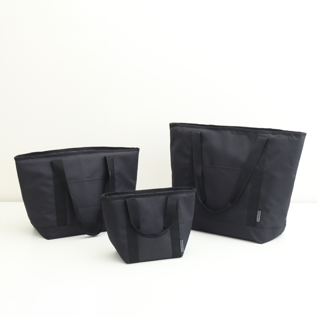 トート保冷バッグ M 16L 防水 ( 保冷 マチ広 トート 保冷バッグ 中型 クーラーバッグ クーラートートバッグ バッグ ショッピングバッグ お弁当 コンパクト 大容量 買い物 ショッピング お買い物バッグ 防水バック シンプル 無地 )