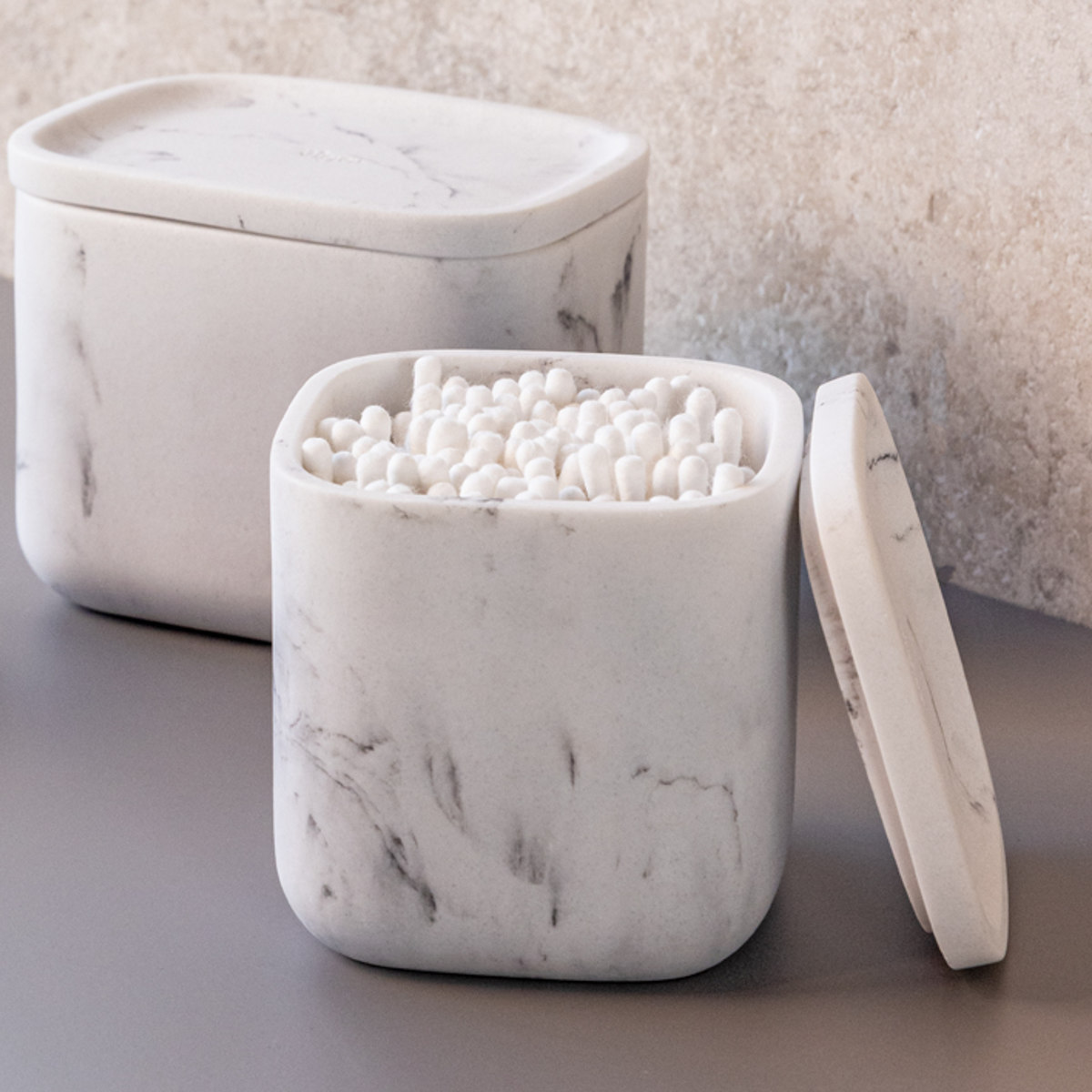 収納ケース Vigar ゼンス スクエア バスルームコンテナ ( ヴィガール 収納 小物 コットン ケース ふた付 正方形 容器 保管 綿棒 コスメ サニタリー シンプル 洗面用品 おしゃれ )