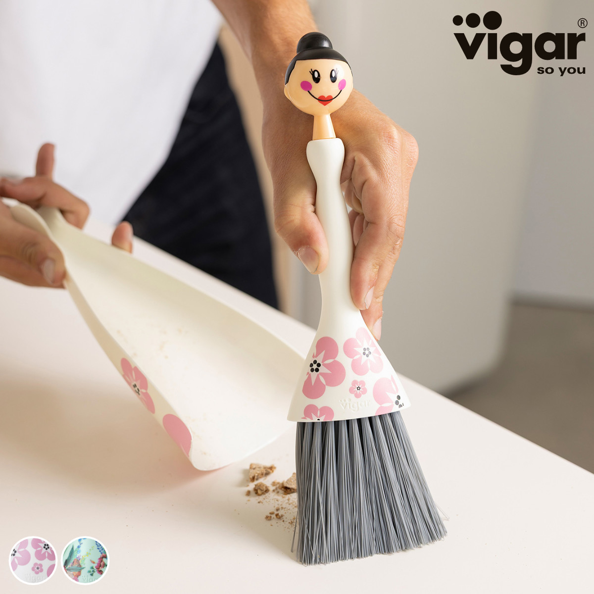 ほうき ちりとり Vigar ドールス ミニ ハンディ セット ( ヴィガール 掃除 ホウキ チリトリ コンパクト かわいい 箒 ミニほうき 卓上 卓上ほうき 小さい ちり取り 塵取り デスク 机 おしゃれ ) 【April】