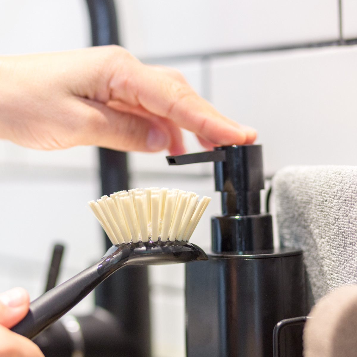 ディスペンサー Vigar ヴィンテージ 2ピース シンク キャディセット ( ヴィガール スポンジラック スポンジホルダー ボトルホルダー ボトルラック スポンジ置き スポンジ入れ 洗剤入れ 洗剤ラック ラック 洗剤 スポンジ )