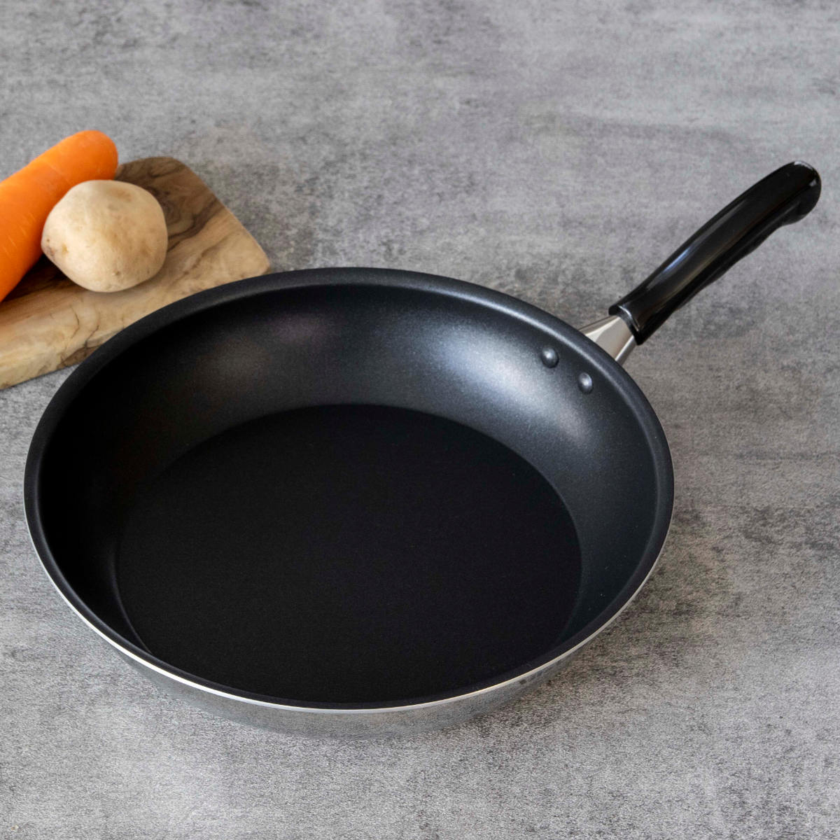 Vita Craft フライパン 28cm IH対応 カーペンター PFOAフリー ( ビタクラフト ガス火対応 炒め鍋 金属ヘラOK ふっ素加工 軽い 日本製 28センチ フッ素加工 いため鍋 アルミ ステンレス 2層構造 フッ素コーティング 軽量 )