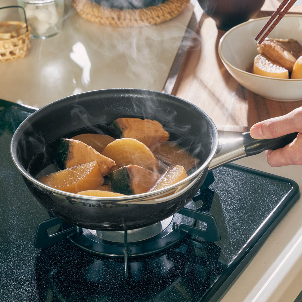 Vita Craft フライパン 28cm IH対応 カーペンター PFOAフリー ( ビタクラフト ガス火対応 炒め鍋 金属ヘラOK ふっ素加工 軽い 日本製 28センチ フッ素加工 いため鍋 アルミ ステンレス 2層構造 フッ素コーティング 軽量 )