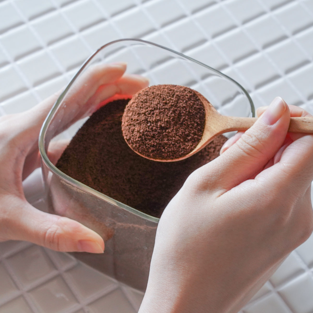 保存容器 キッチンアシスト 角型 ガラス キャニスター 600ml ( ガラス保存容器 調味料容器 密閉 ガラス製 パッキン おしゃれ 密閉容器 保存ビン 食品保存 乾物 四角 ガラス容器 キッチン用品 透明 )