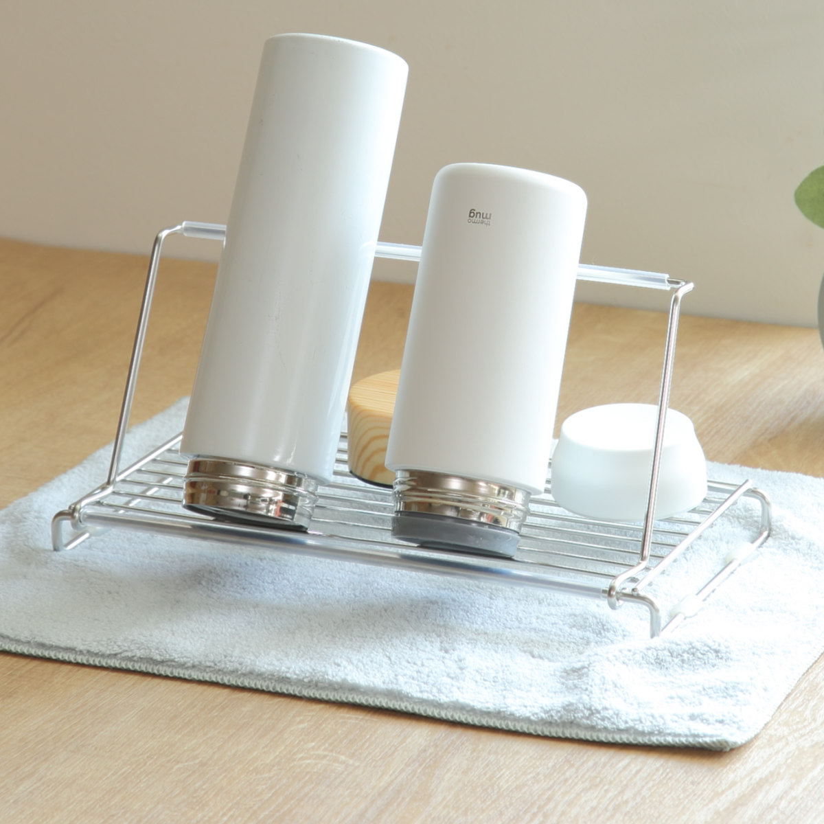 グラススタンド 水切り &kit たためる ボトルスタンド ( 水切りラック 水切りかご ボトル 水筒 スタンド 乾燥 シンク上 折りたたみ 水筒ラック 洗い物 乾かす 小物 スリム コンパクト )