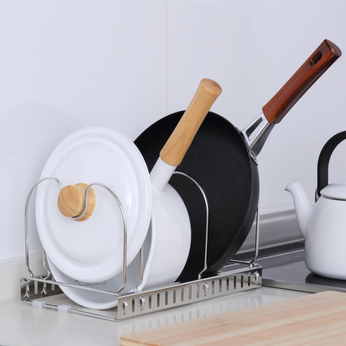 フライパンラック &kit 調節できる フライパンスタンド ( 鍋ラック シンク下 ステンレス 鍋蓋スタンド 立てて収納 ライパン立て 鍋置き シンク 収納 キッチン収納 収納ラック ラック システムキッチン 食洗機対応 )