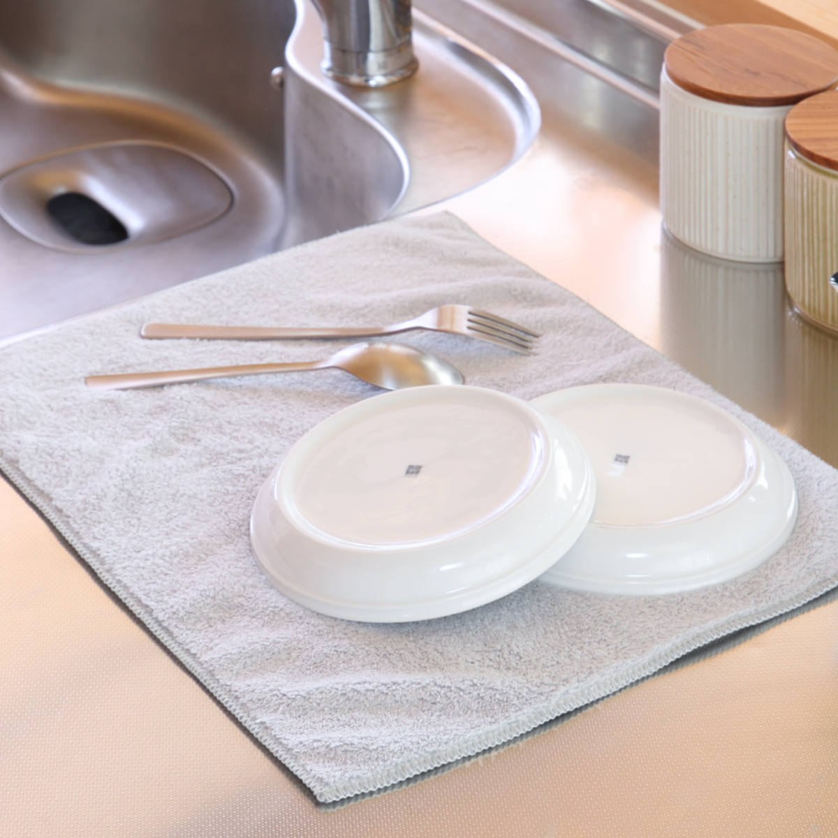 水切りマット ふきん &kit マットとしても使えるふきん 5枚入 ( 吸水 おしゃれ 洗える 布巾 キッチンクロス 吸水マット お皿拭き 厚手 水切り用マット水切り 食器 乾燥 ディッシュマット 食器乾燥用マット ディッシュクロス )