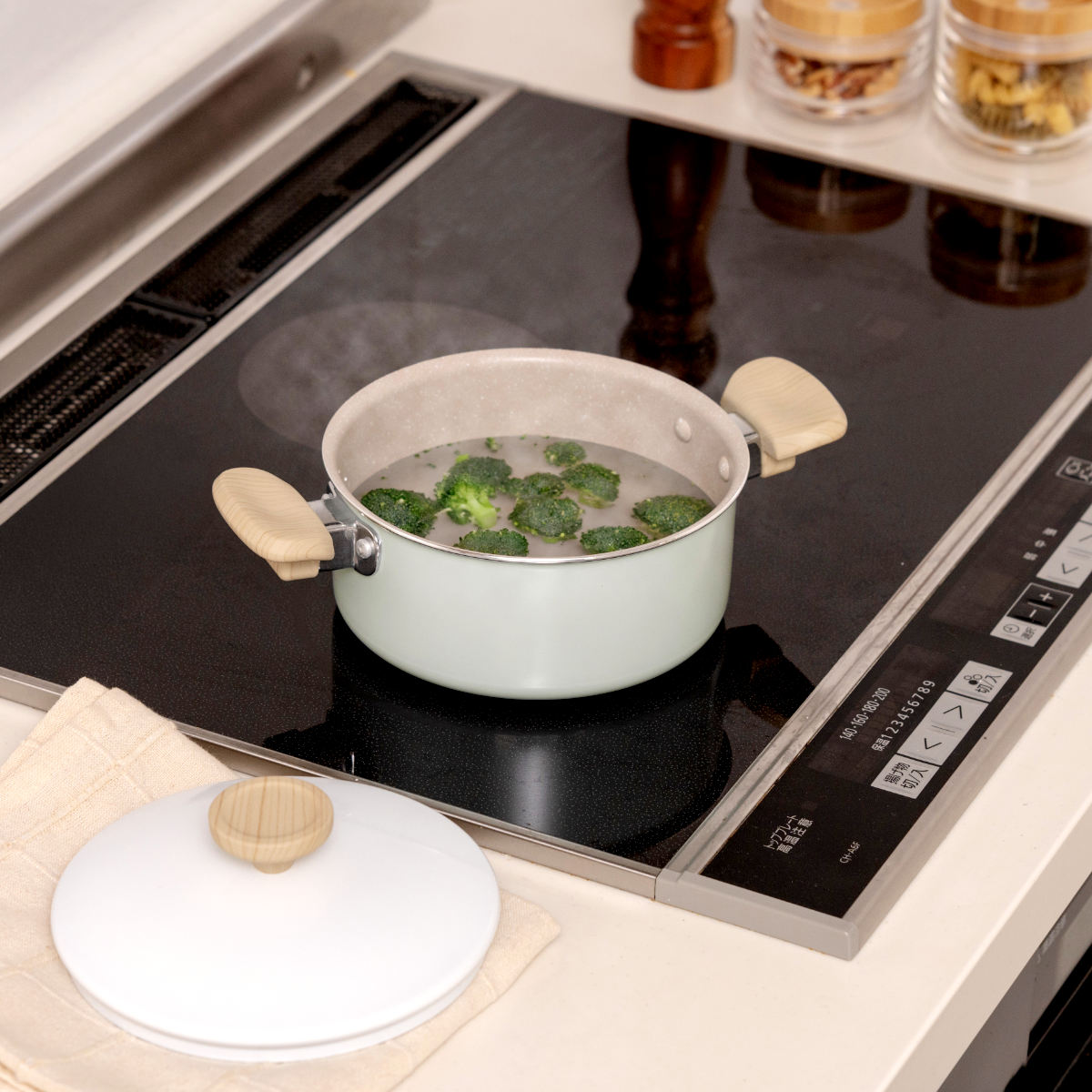 両手鍋 16cm IH対応 ミディーズ ( ガス火対応 鍋 両手なべ ふっ素加工 軽い 蓋付き アルミ製 フッ素加工 フッ素コーティング 金属ヘラOK 軽量 可愛い おしゃれ )