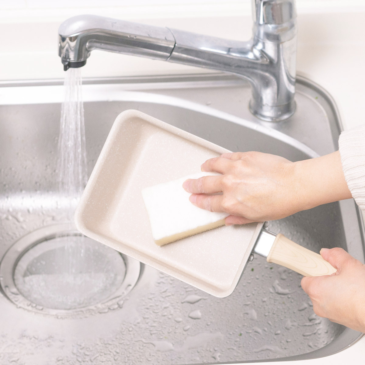 卵焼き器 13×18cm IH対応 ミディーズ ( ガス火対応 玉子焼き器 玉子焼きフライパン エッグパン フライパン 朝食 弁当 弁当作り 時短調理 お弁当作り ふっ素加工 フッ素加工 金属ヘラOK 軽い アルミ製 可愛い おしゃれ )