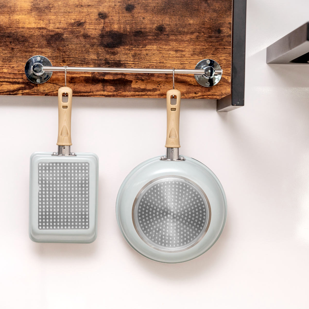 卵焼き器 13×18cm IH対応 ミディーズ ( ガス火対応 玉子焼き器 玉子焼きフライパン エッグパン フライパン 朝食 弁当 弁当作り 時短調理 お弁当作り ふっ素加工 フッ素加工 金属ヘラOK 軽い アルミ製 可愛い おしゃれ )