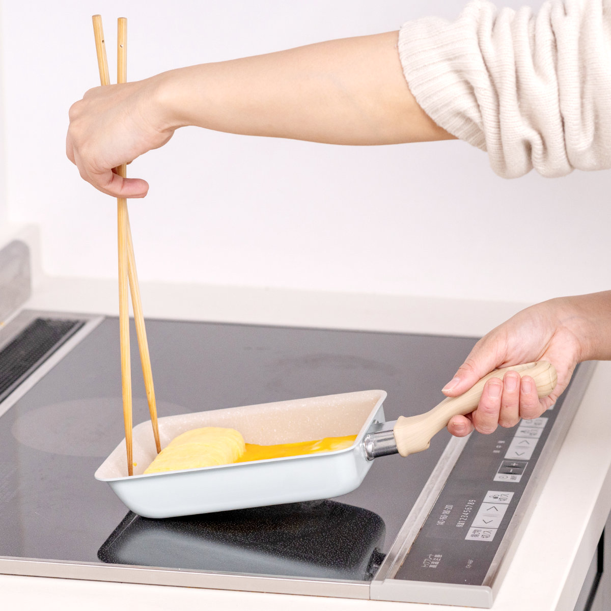 卵焼き器 13×18cm IH対応 ミディーズ ( ガス火対応 玉子焼き器 玉子焼きフライパン エッグパン フライパン 朝食 弁当 弁当作り 時短調理 お弁当作り ふっ素加工 フッ素加工 金属ヘラOK 軽い アルミ製 可愛い おしゃれ )