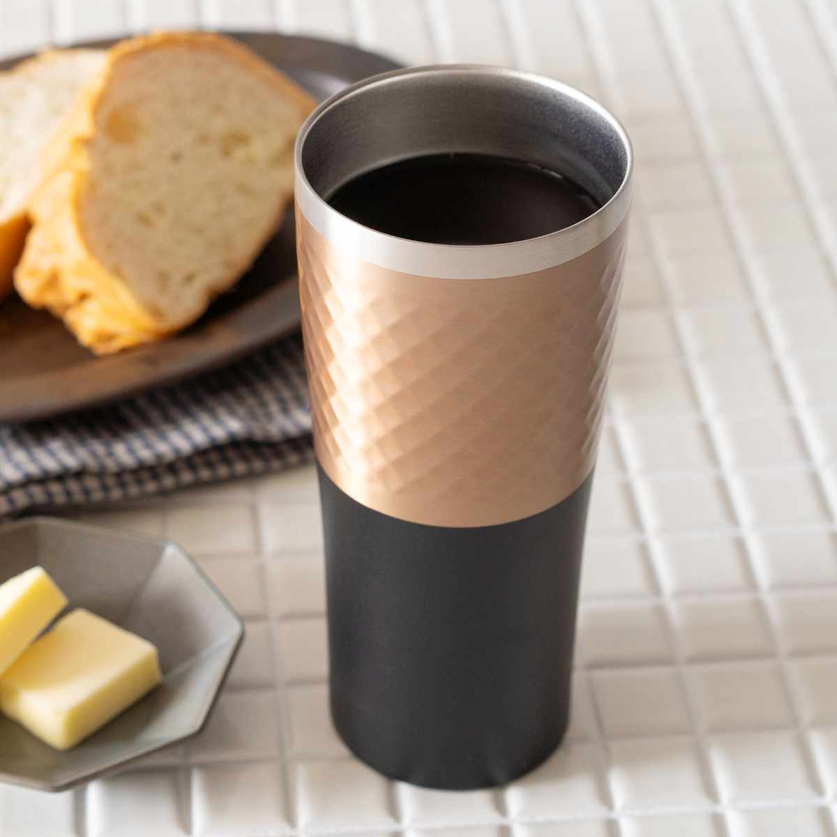 タンブラー 430ml フォルテック ステンレスカラータンブラー ( ステンレス 保温 保冷 真空断熱構造 ステンレスタンブラー ビアタンブラー 高級感 シンプル 丈夫 スマート設計 お酒 ビール 熱燗 焼酎 チューハイ ハイボール ) 【グレー】 グレー