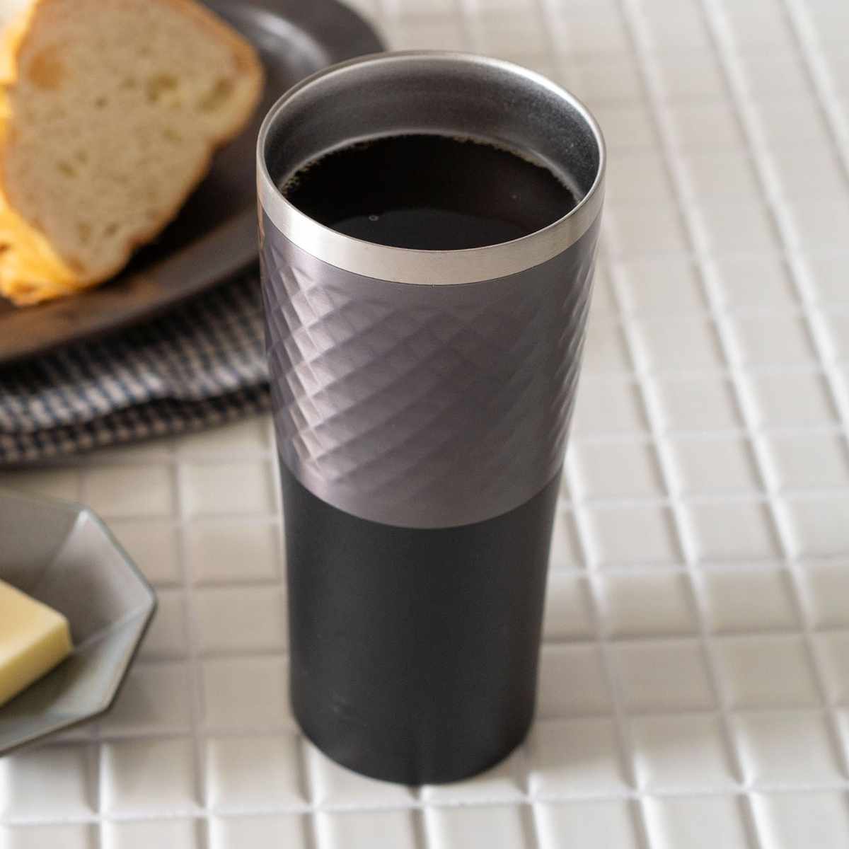 タンブラー 600ml フォルテック ステンレスカラータンブラー ( ステンレス 保温 保冷 真空断熱構造 ステンレスタンブラー ビアタンブラー 高級感 シンプル 丈夫 スマート設計 お酒 ビール 熱燗 焼酎 チューハイ ハイボール ) 【グレー】 グレー