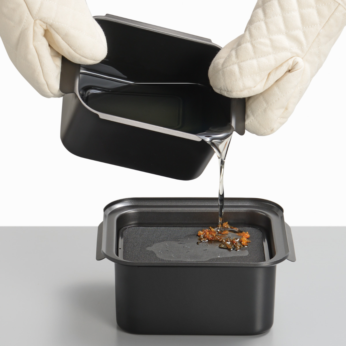 オイルターン オイルポット フライヤー IH対応 角型 ポコフリット ( ガス火対応 揚げ鍋 角型天ぷら鍋 鉄 蓋付き 油ポット 油入れ 油こし器 こし網付き 揚げ物鍋 セット コンパクト 少ない油 )
