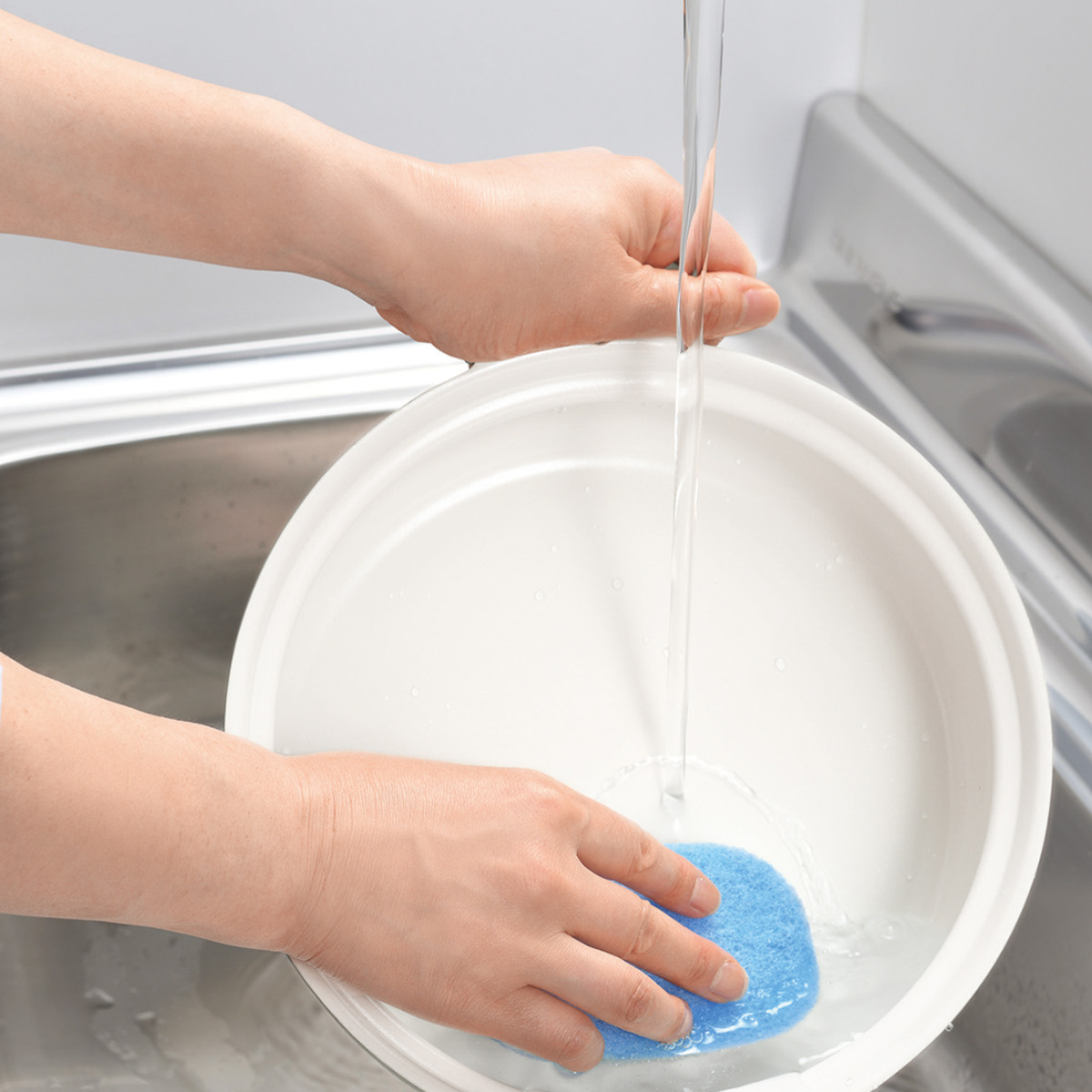 卓上鍋 20cm IH対応 軽いセラミック ( ガス火対応 電子レンジ可 オーブン可 軽量 軽い アルミ製 2人用 3人用 IH鍋 直火鍋 両手鍋 季節鍋 1人鍋 家族 )