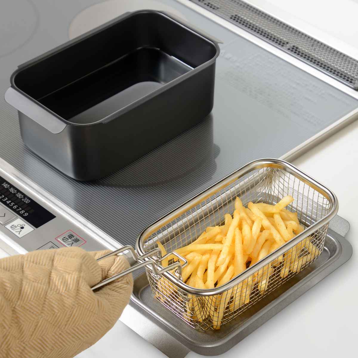 天ぷら鍋4点&揚げ物ざる セット IH対応 温度計付き ポコフリット 角型 ワイド ( ガス火対応 揚げ鍋 角型天ぷら鍋 鉄 蓋付き フライヤー 揚げ物用 ザル ざる ストレーナー フライバスケット 揚げ物鍋 コンパクト 少ない油 鉄製 )