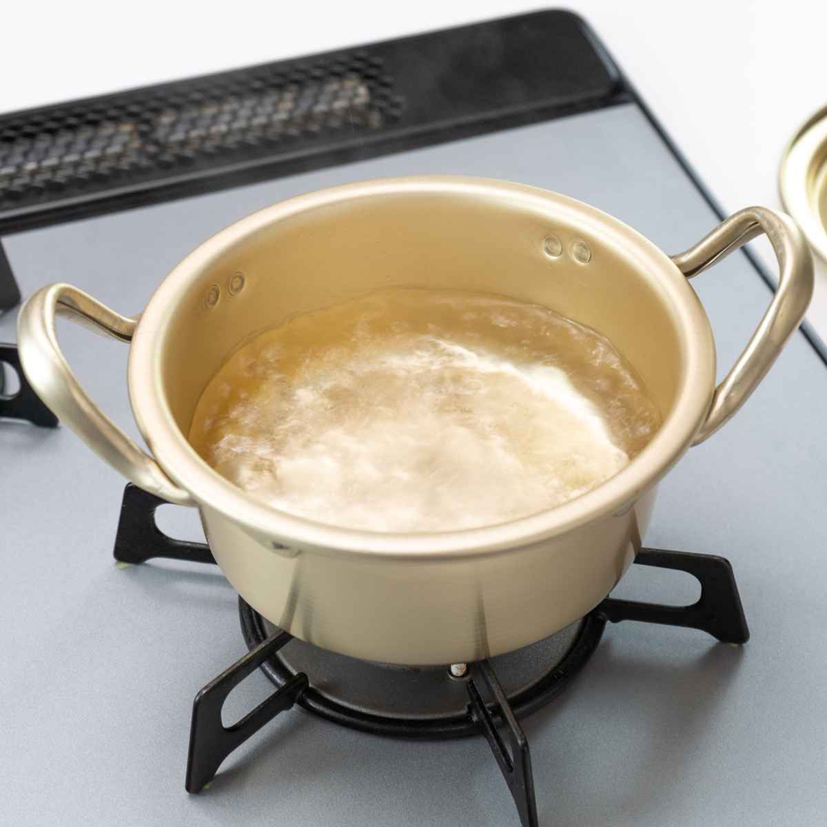 両手鍋 16cm アルミ製 味覚探訪 韓国編 アルミラーメン鍋 ( ラーメン鍋 ガス火専用 アルミ鍋 ミニ ひとり ラーメン 鍋 蓋付き 軽い 韓国 1人用 小鍋 卓上鍋 軽量 ふた付き 一人鍋 )