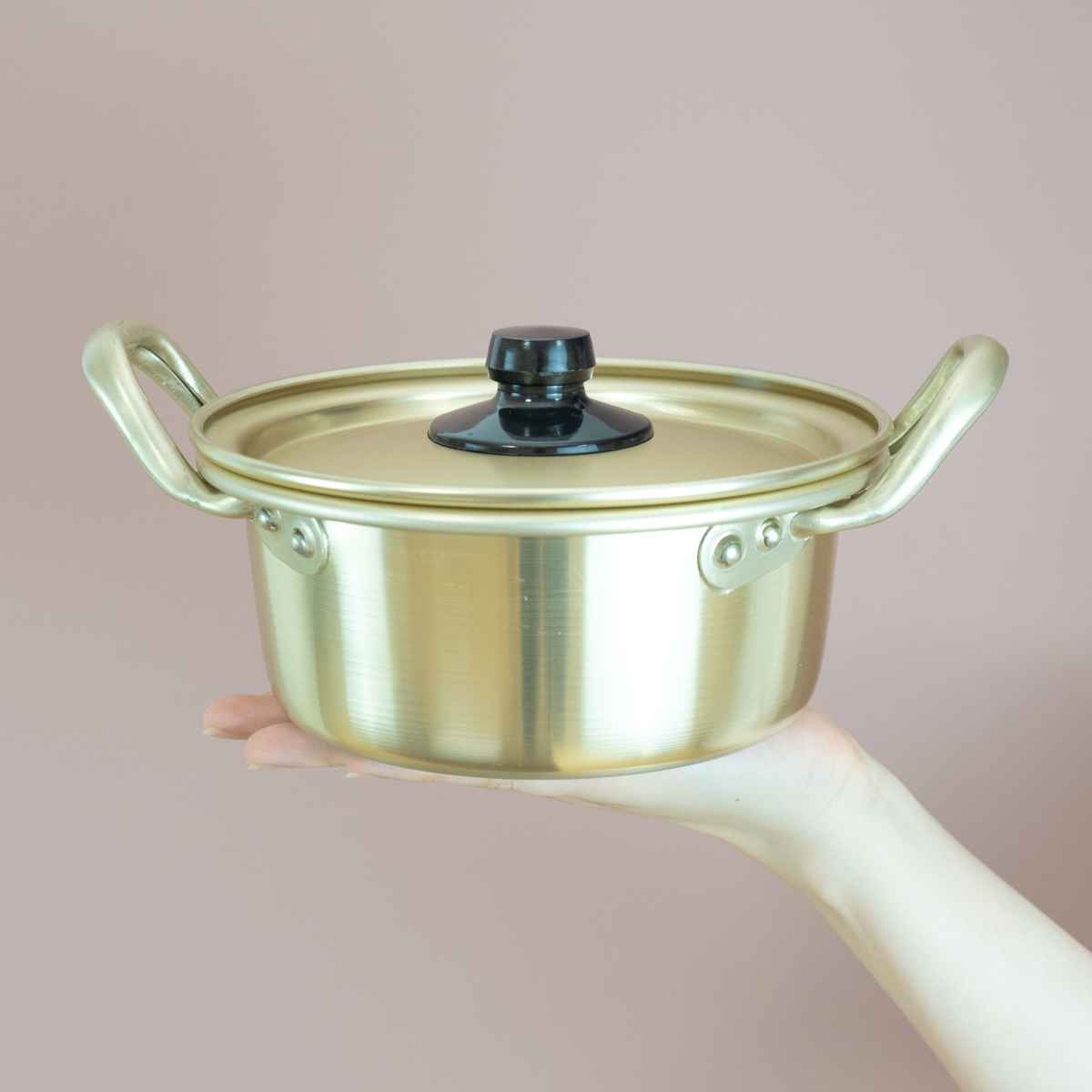 両手鍋 16cm アルミ製 味覚探訪 韓国編 アルミラーメン鍋 ( ラーメン鍋 ガス火専用 アルミ鍋 ミニ ひとり ラーメン 鍋 蓋付き 軽い 韓国 1人用 小鍋 卓上鍋 軽量 ふた付き 一人鍋 )