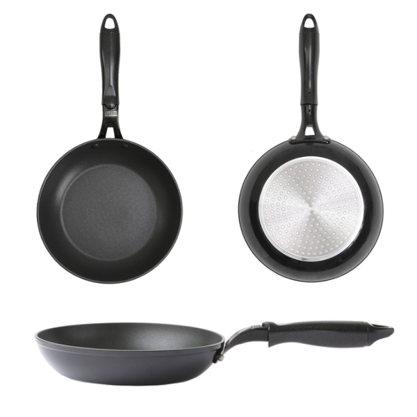 Dショッピング フライパン cm Ih対応 ホーロー加工 チャームキッチン ガス火対応 浅型フライパン アルミフライパン センチ いため鍋 炒め鍋 ふっ素樹脂 小さい ミニ アルミ製 金属ヘラ使える オール熱源対応 おしゃれ カテゴリ の販売できる商品