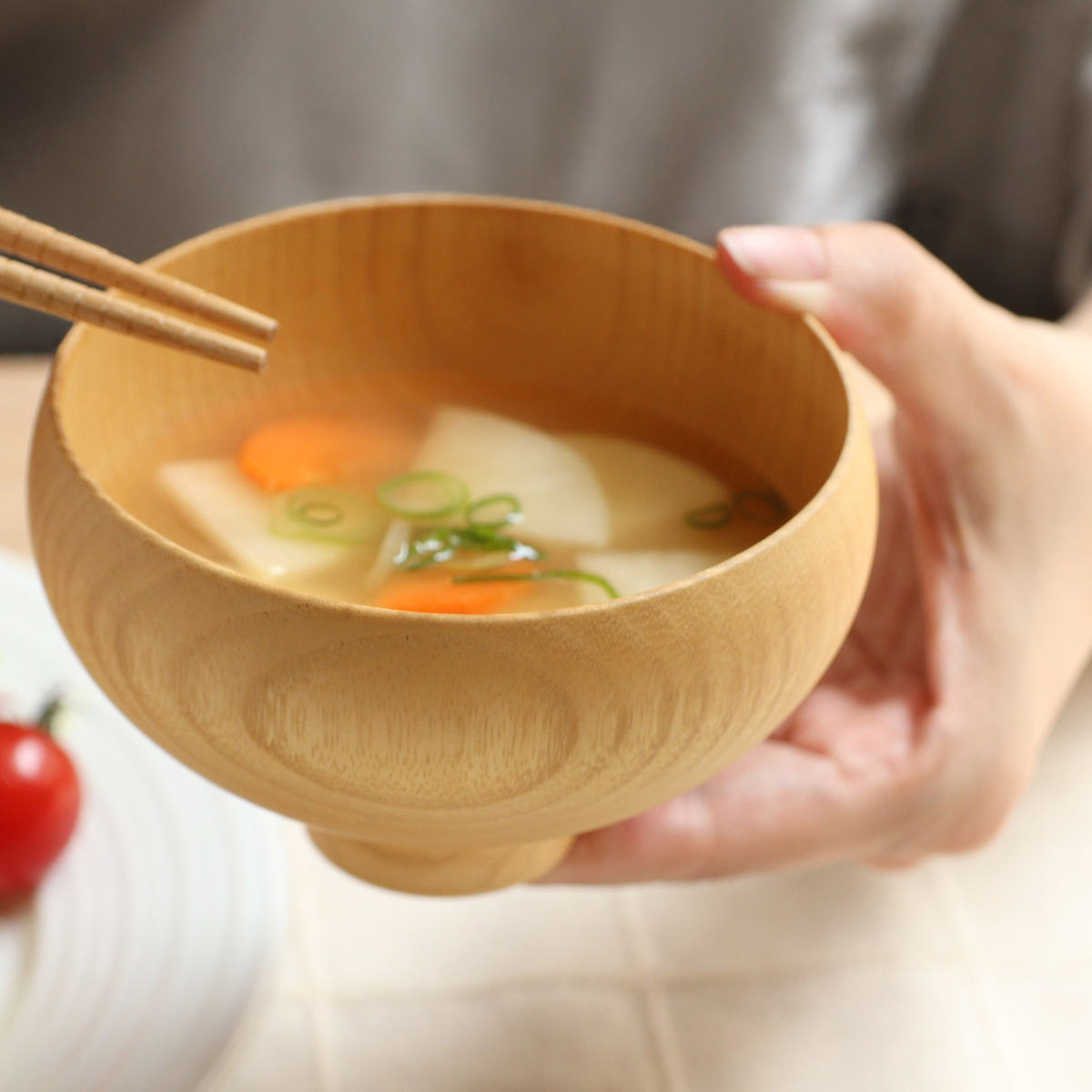 汁椀 バランス椀ナチュラル ( 10.8cm お椀 木製 おしゃれ 食洗機対応 スープ 食器 軽量 日本製 碗 味噌汁碗 吸物碗 木目 ナツメ 味噌汁 お吸い物 ナチュラル シンプル 熱くなりにくい 和食器 )