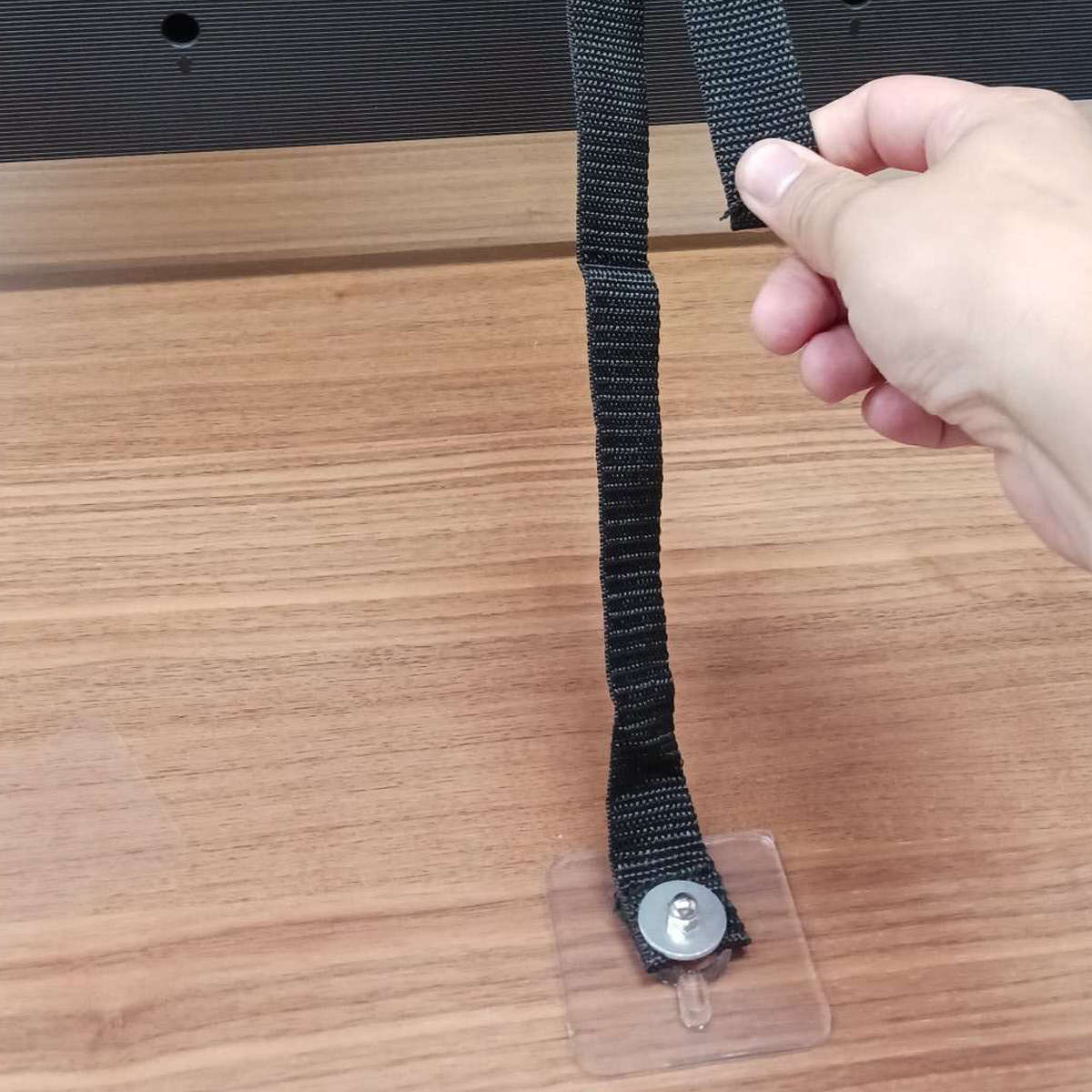 家具転倒防止 テレビ 転倒防止 ベルト テレピッタン 2本入り ( 地震対策 ストッパー 耐震用 震災 滑り止め 賃貸 耐震ゲル 引張強度30kg 耐震ジェル 家具固定 貼るだけ シール 防災グッズ 転倒防止板 地震 防災 )