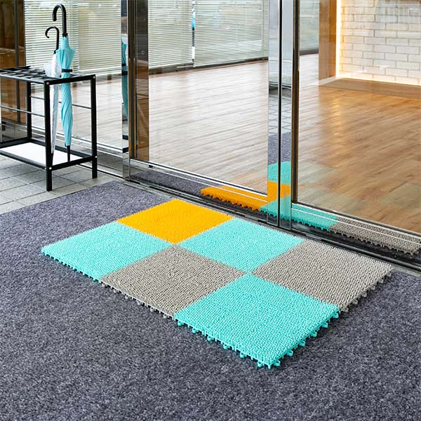 人工芝 30x30cm ジョイント式 日本製 30枚セット ( 芝生マット 人工芝生 人工芝生マット ジョイントマット ジョイント タイルマット 芝生 庭 ベランダ テラス バルコニー ガーデニング ガーデン 屋上緑化 水はけ ) 【グリーン】 グリーン