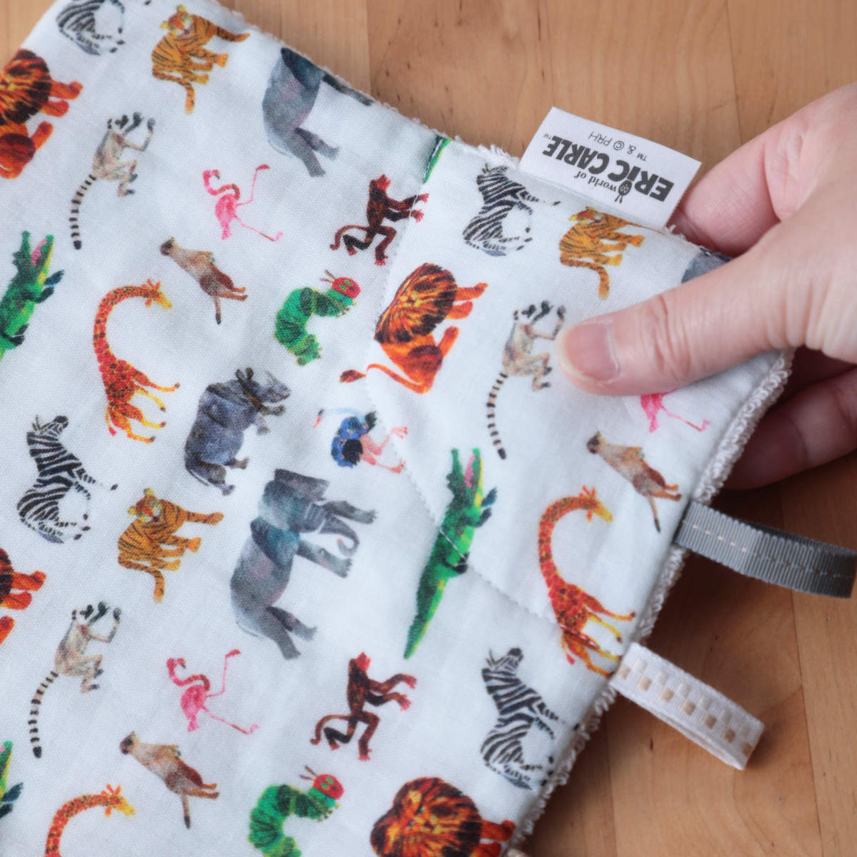 ニギニギハンカチ はらぺこあおむし フルーツ サファリ ( ベビー ハンカチ おもちゃ ミニタオル にぎにぎ ベビートイ 玩具 綿100% ガーゼ パイル 出産祝い ベビーハンカチ ファーストトイ コットン プレゼント かわいい ) 【サファリ】 サファリ