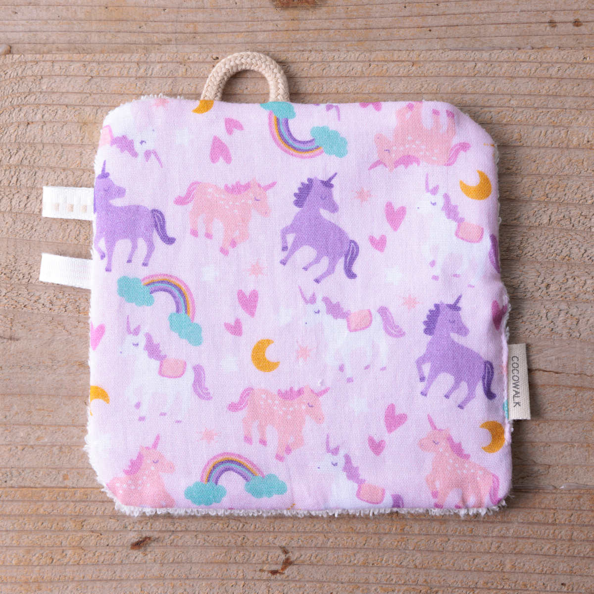 ベビー ニギニギハンカチ シリコンストラップ付き おもちゃ 落下防止 日本製 ベビーカー モチーフ ( 赤ちゃん カシャカシャ ハンカチ 布製 布おもちゃ ファーストトイ 知育玩具 にぎにぎ 玩具 綿100% コットン プレゼント ) 【ユニコーン】 ユニコーン