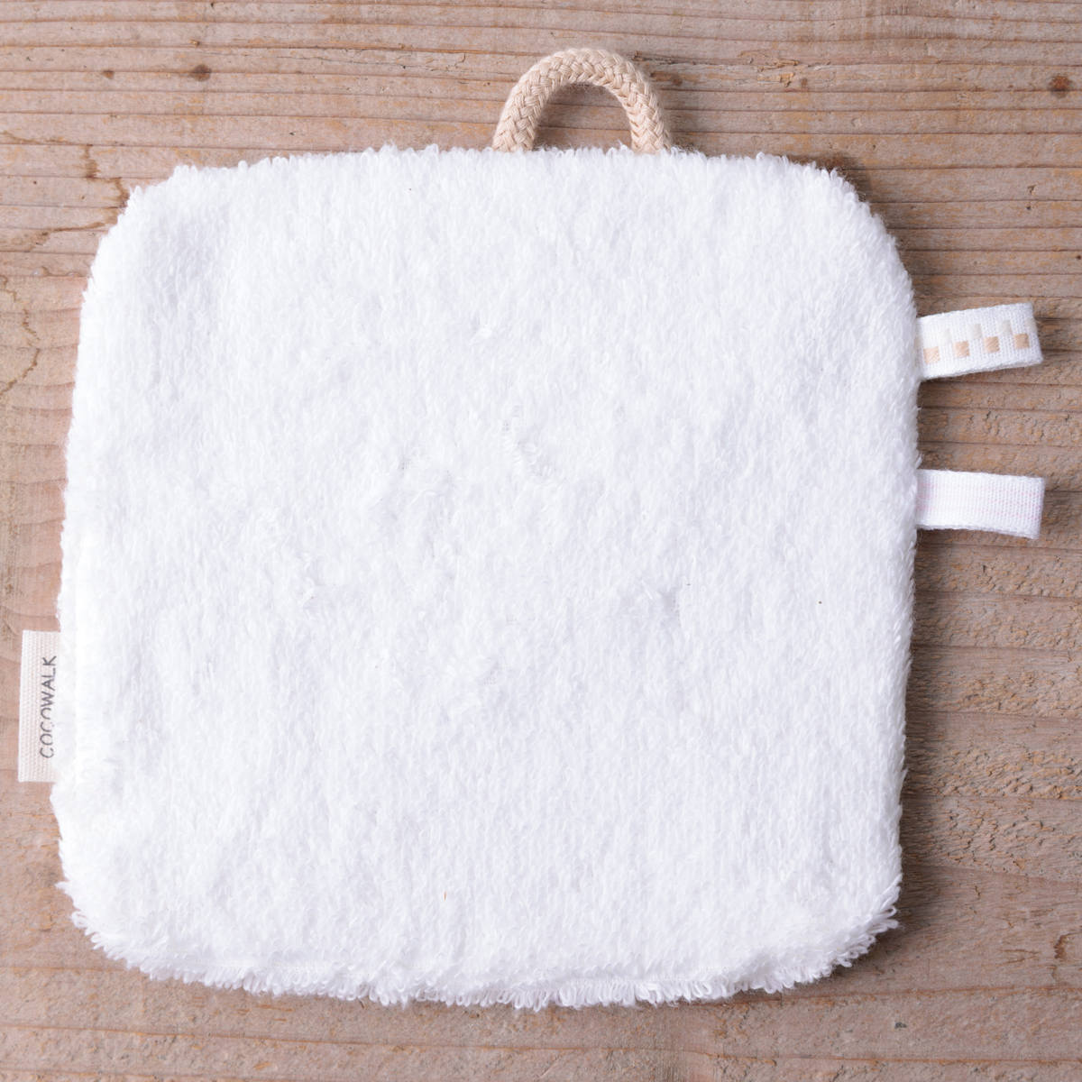 ベビー ニギニギハンカチ シリコンストラップ付き おもちゃ 落下防止 日本製 ベビーカー フルーツ ( 赤ちゃん カシャカシャ ハンカチ 布製 布おもちゃ ファーストトイ 知育玩具 にぎにぎ 玩具 綿100% コットン プレゼント ) 【バナナ】 バナナ