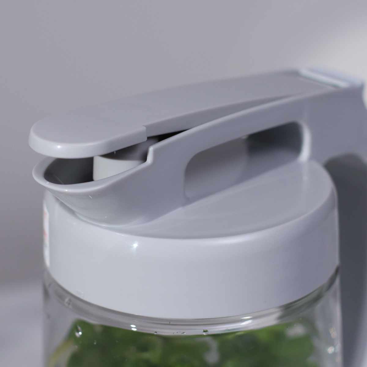 EMBALANCE エンバランス ピッチャー 2.1L 2個セット ( シームレス パッキン一体型 ワンタッチ 耐熱 横置き プラスチック 水差し 麦茶ポット 水さし 冷水ポット 縦 横 お茶 麦茶 エンバランス加工 まろやか 片手 持ち手付き 縦置き )