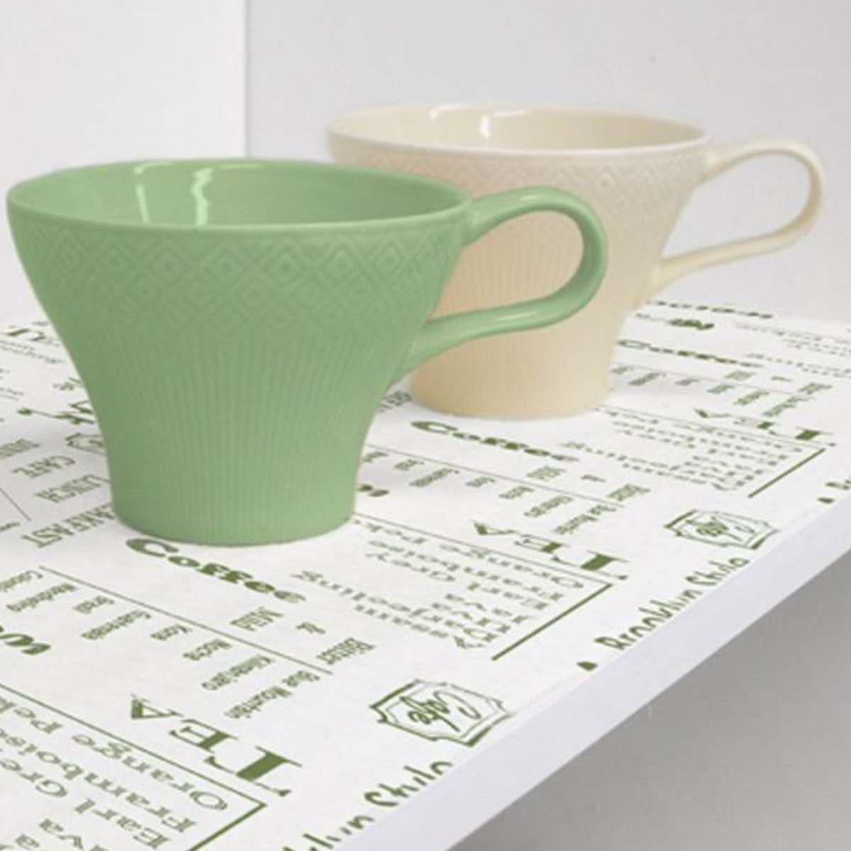 食器棚シート ズレにくい防虫棚敷きシート 35×360cm 消臭 防カビ 抗菌 加工 日本製 ( 食器棚用 保護シート 棚敷きシート ずれにくい 滑りにくい 汚れ防止 引き出し ズレにくい 滑り止め マット 傷防止 食器 保護 フリーカット ) 【ブルー】 ブルー