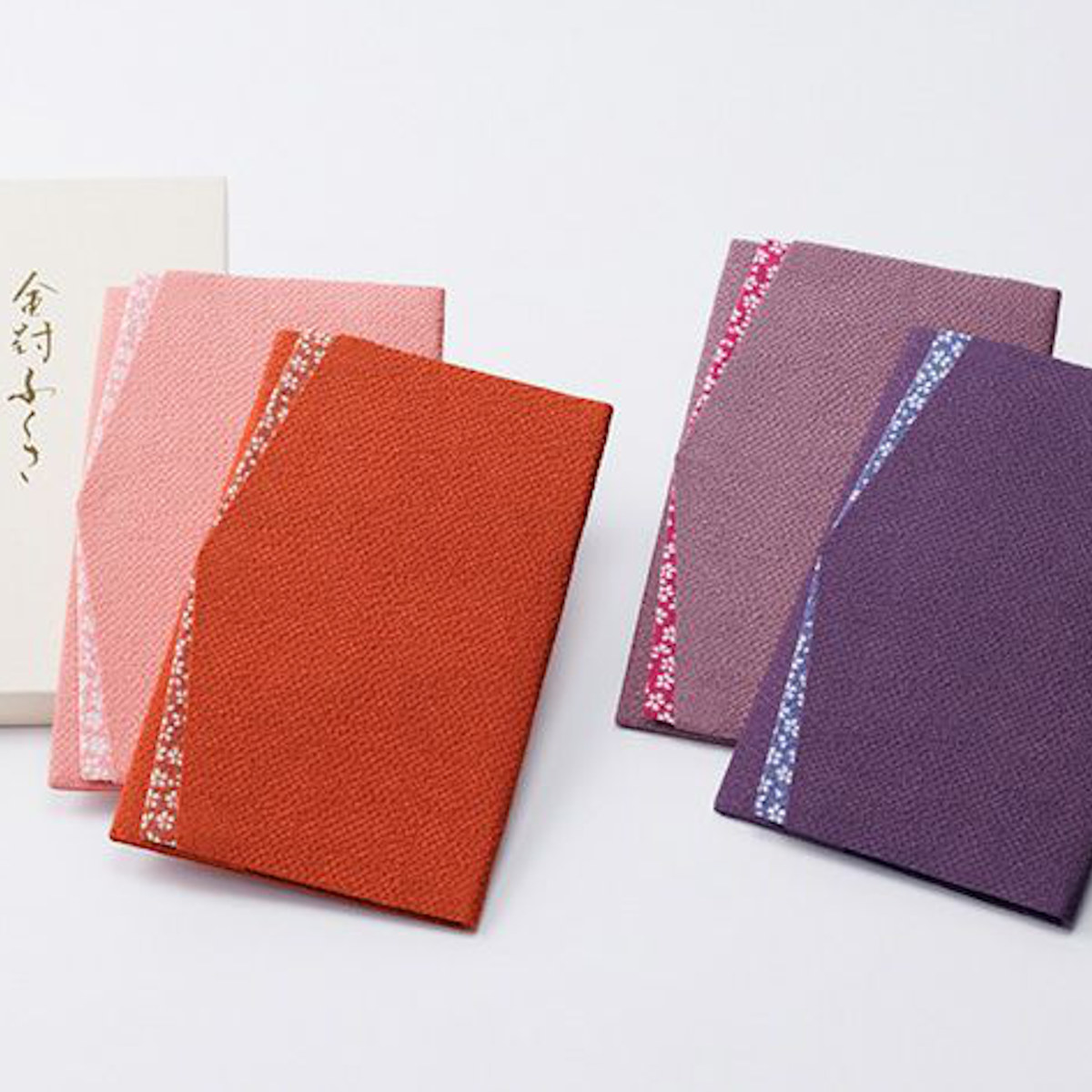 ふくさ ちりめん桜小紋 金封ふくさ むす美 日本製 ( 袱紗 慶弔両用 冠婚葬祭 法要 結婚式 おしゃれ 兼用 男性用 女性用 ご祝儀袋入れ 祝儀袋 不祝儀袋 金封 水引 弔事 慶事 慶弔 お葬式 葬儀 ) 【ムラサキ】