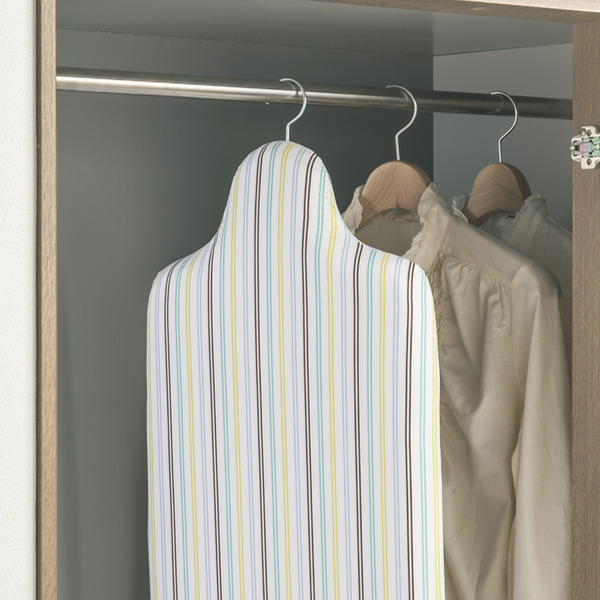 山崎実業 アイロン台 解決人体型 ストライプ フック付き ( アイロンマット 人体型アイロン台 人体型 人形型 プレス台 作業台 ボタンプレスゾーン スチールメッシュ構造 折りたたみ 脚付き ハンガーフック クローゼット 収納 )